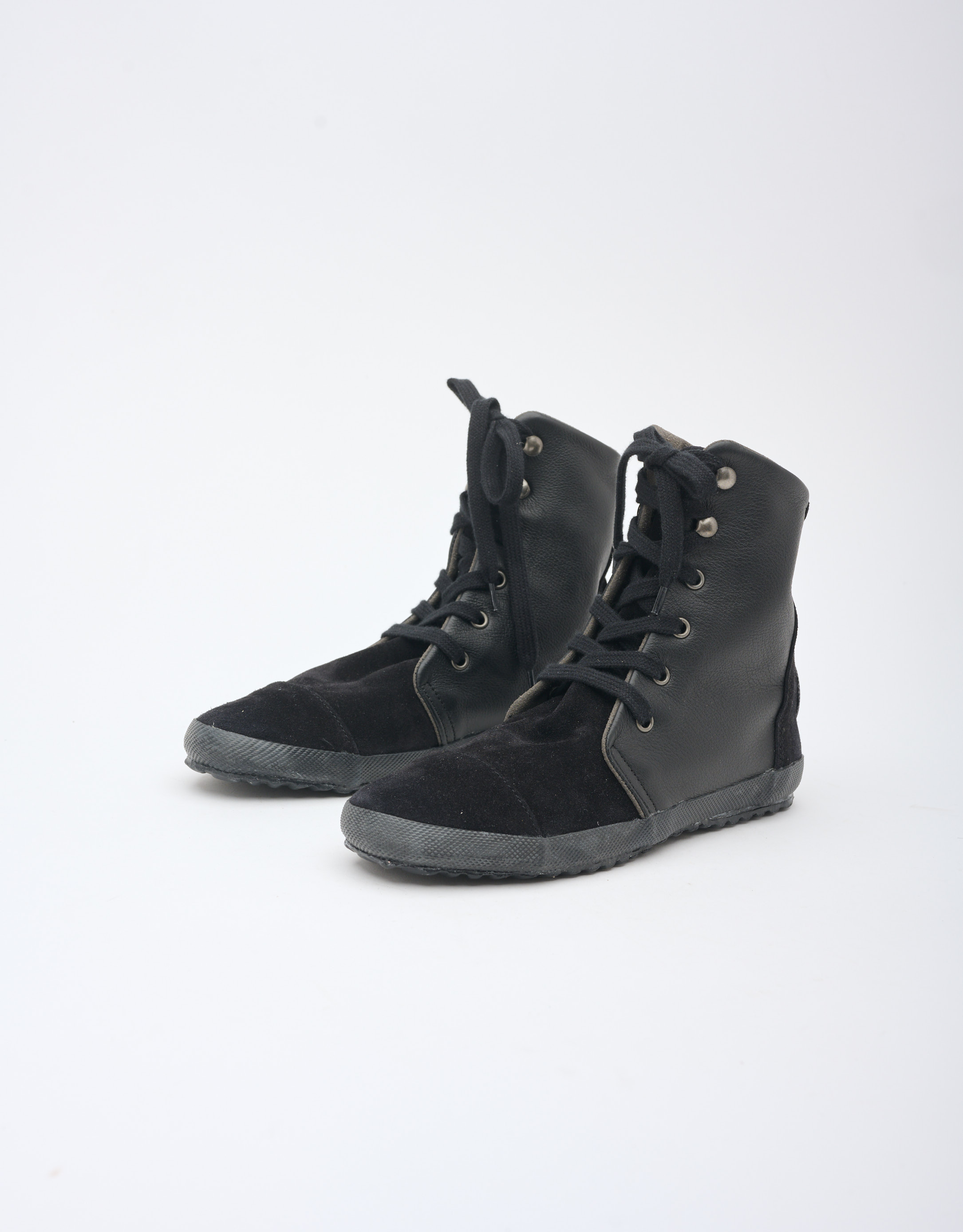 נעלי נשים - Aro - מגפונים עם שרוכים GUS - שחור2