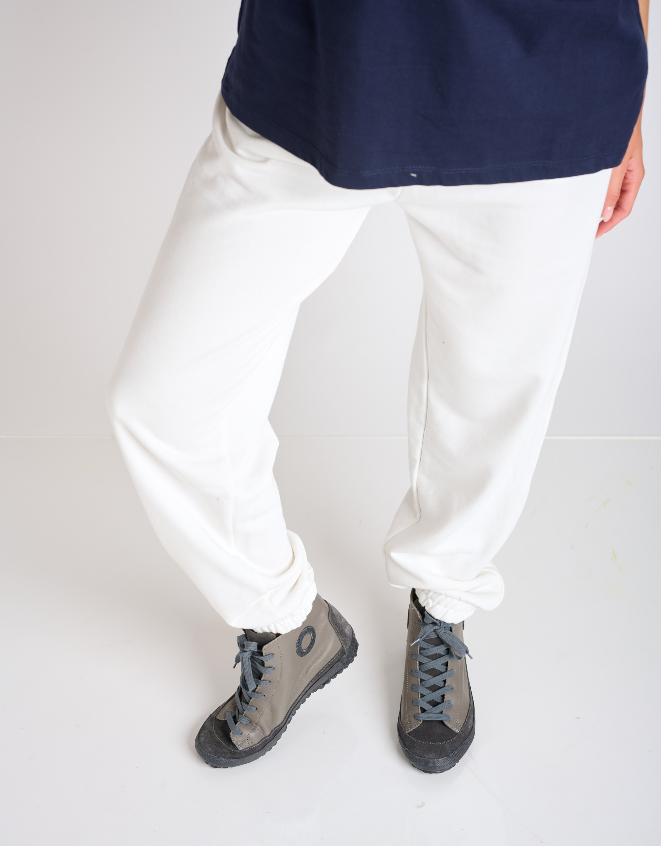 נעלי נשים - Aro - סניקרס עור גבוהות GUS - אפור4