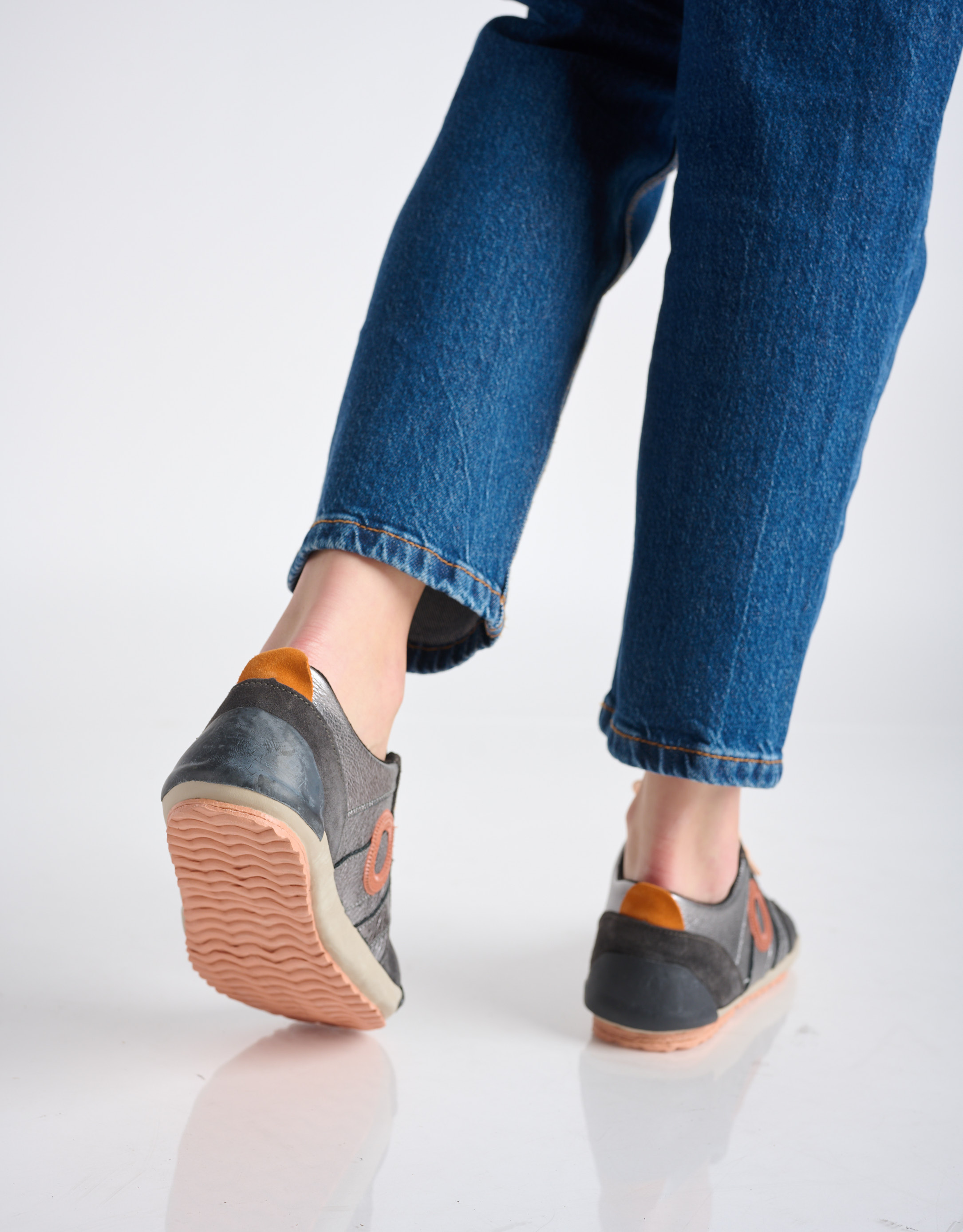 נעלי נשים - Aro - סניקרס מטאליות IDO B - כסף4