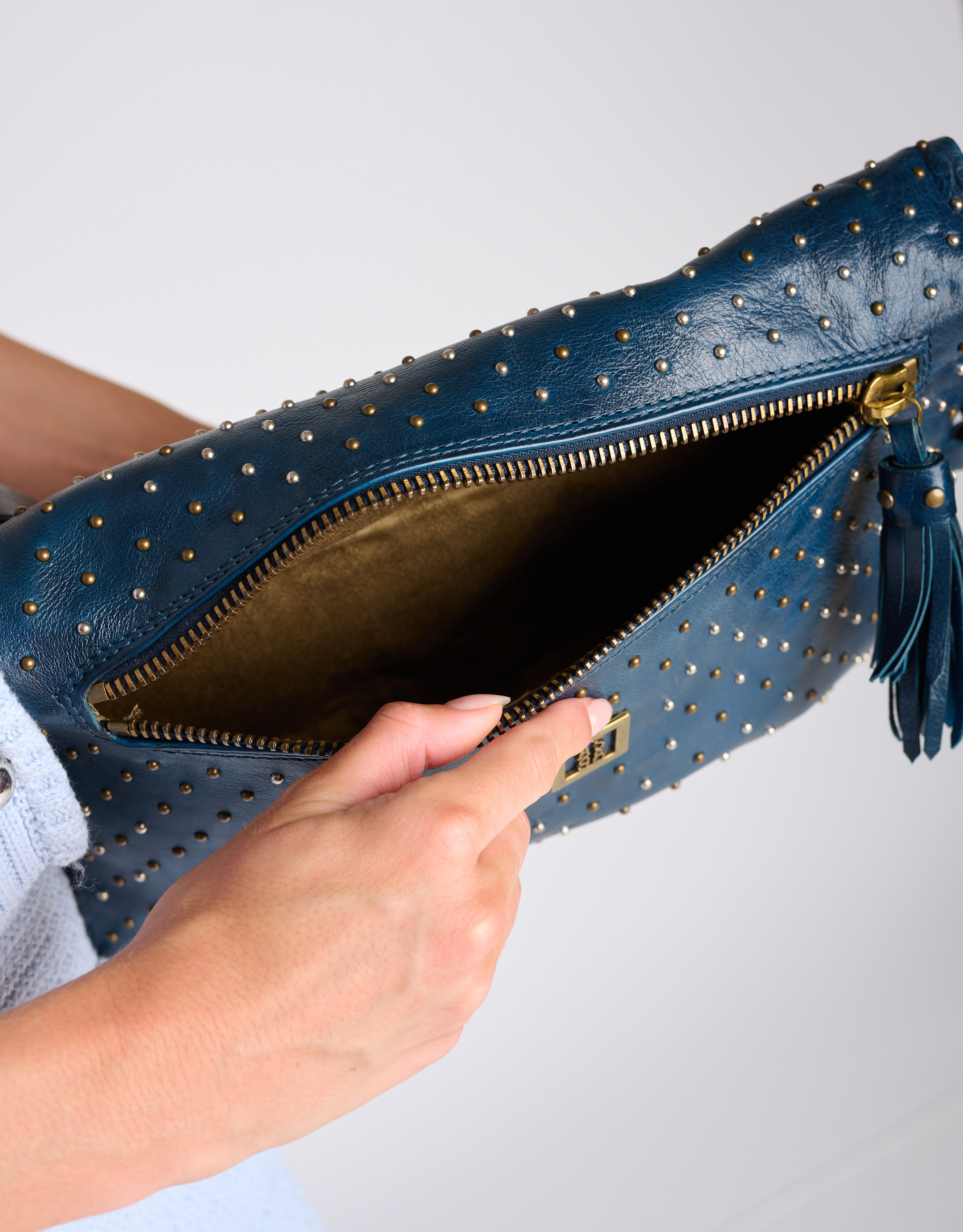 נעלי נשים - A.S. 98 - GEMMA תיק צד עם ניטים - כחול2