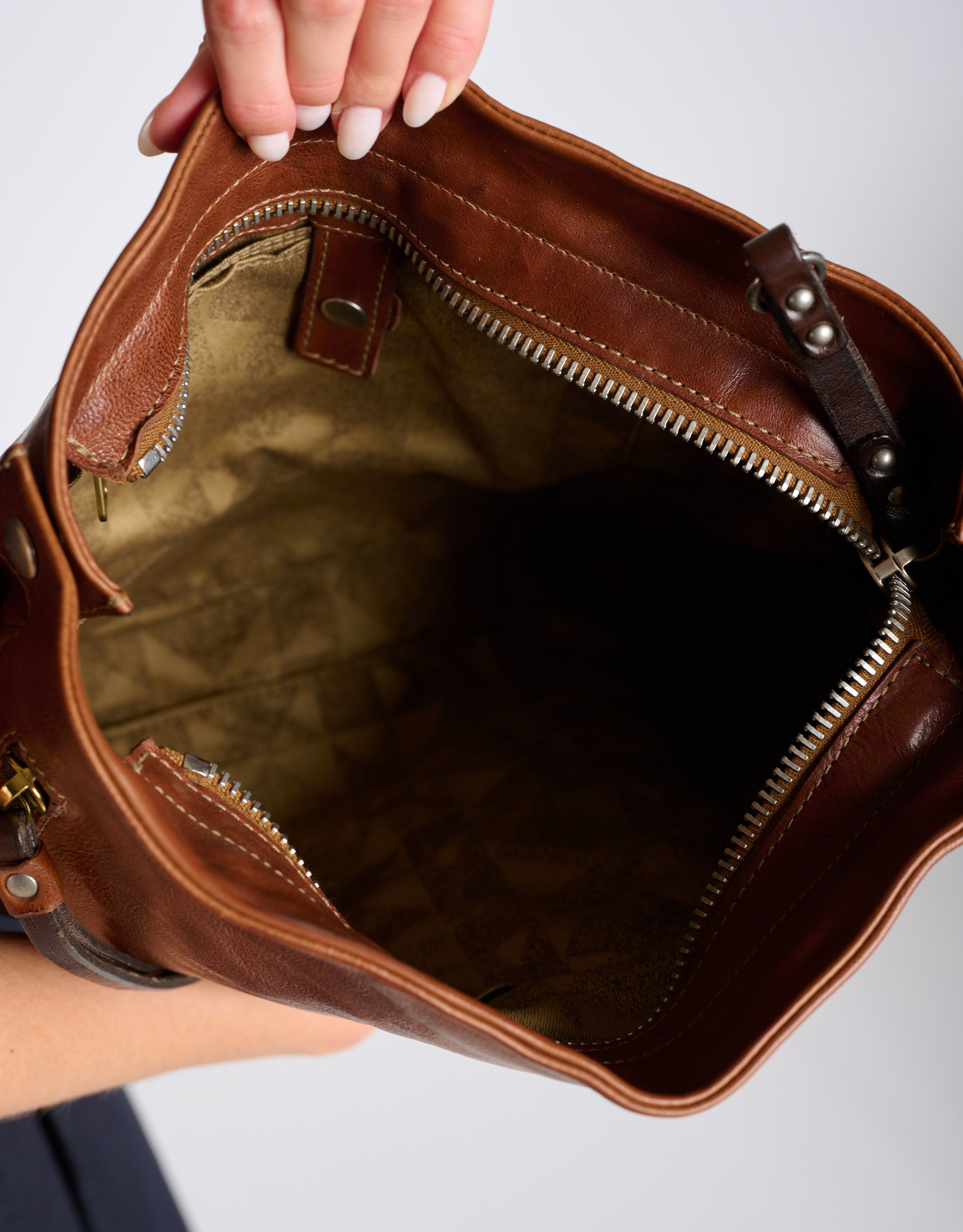 נעלי נשים - A.S. 98 - תיק צד ROSA - חום2