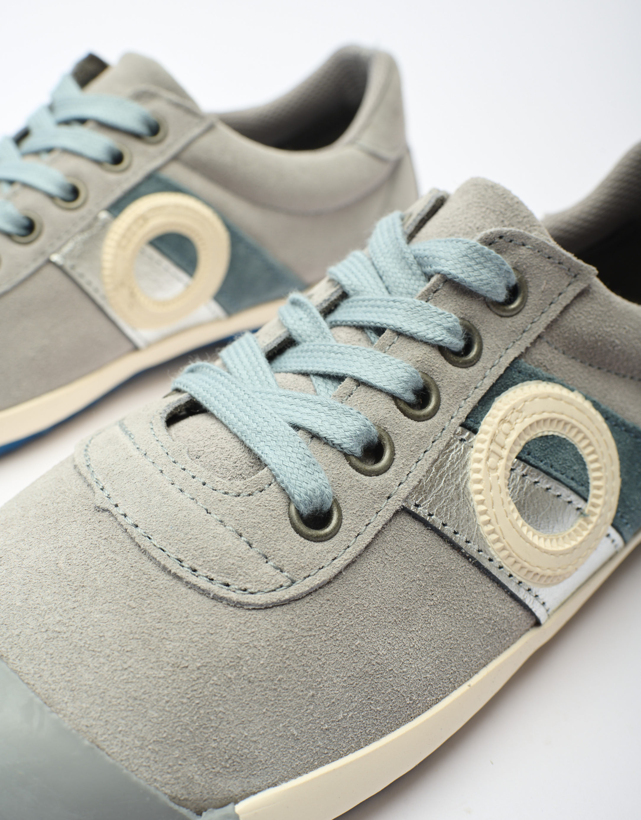 נעלי נשים - Aro - סניקרס זמש RAY - אפור2