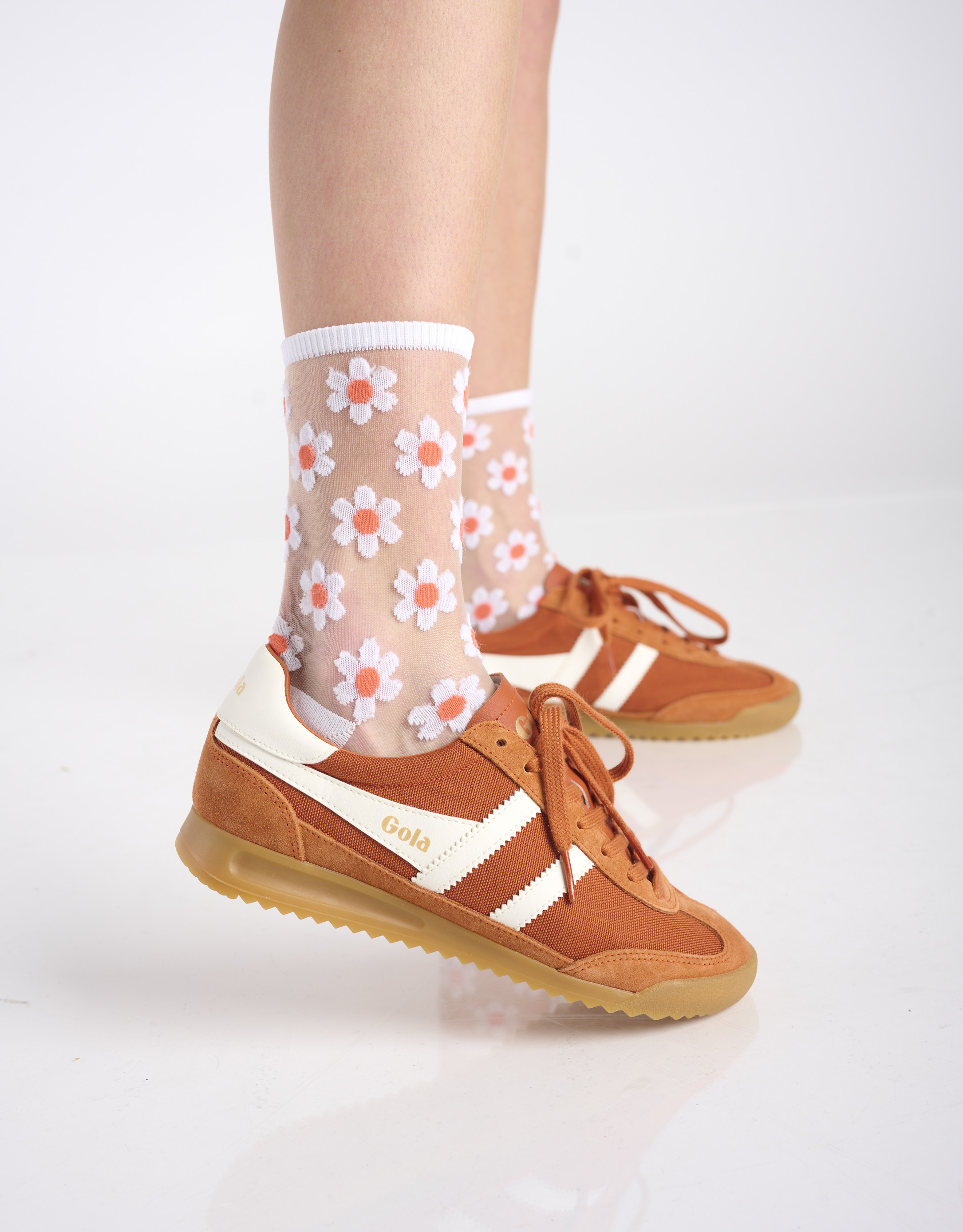 נעלי נשים - Gola - סניקרס TORNADO - כתום   לבן2