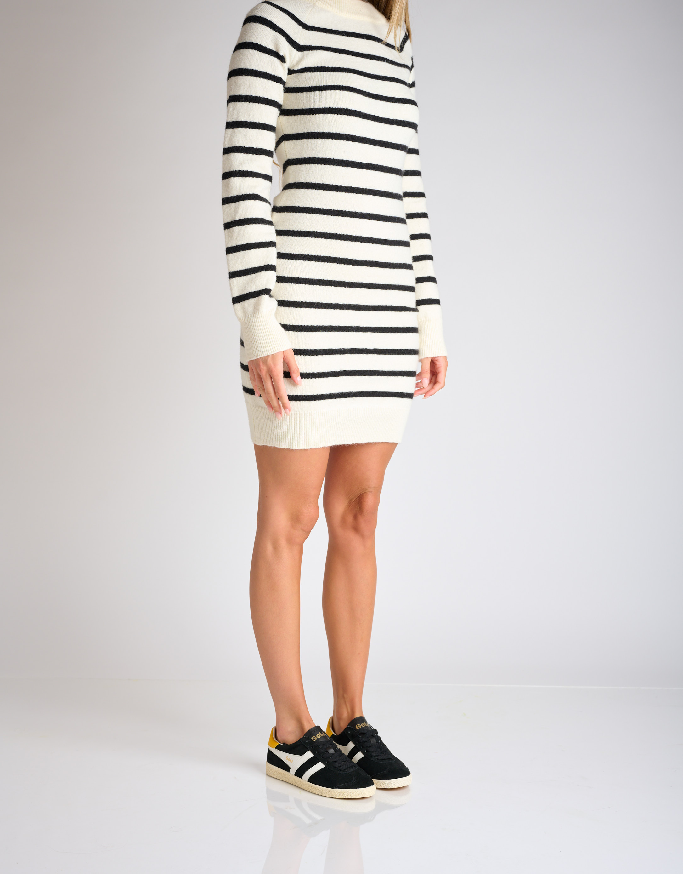 נעלי נשים - Gola - סניקרס זמש MEDALLIST - שחור1