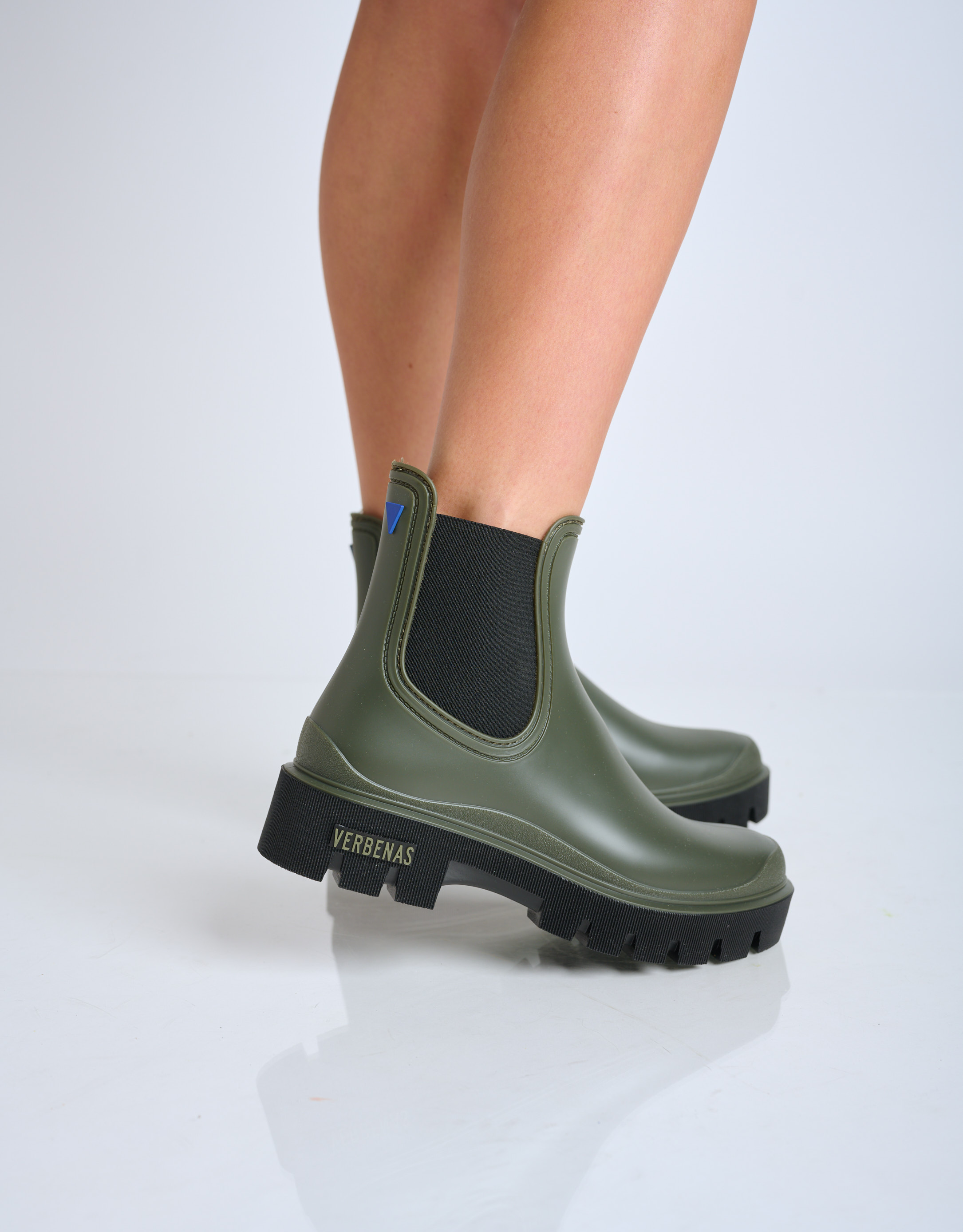 נעלי נשים - Verbenas - מגפוני צ'לסי מגומי MAE - חאקי1