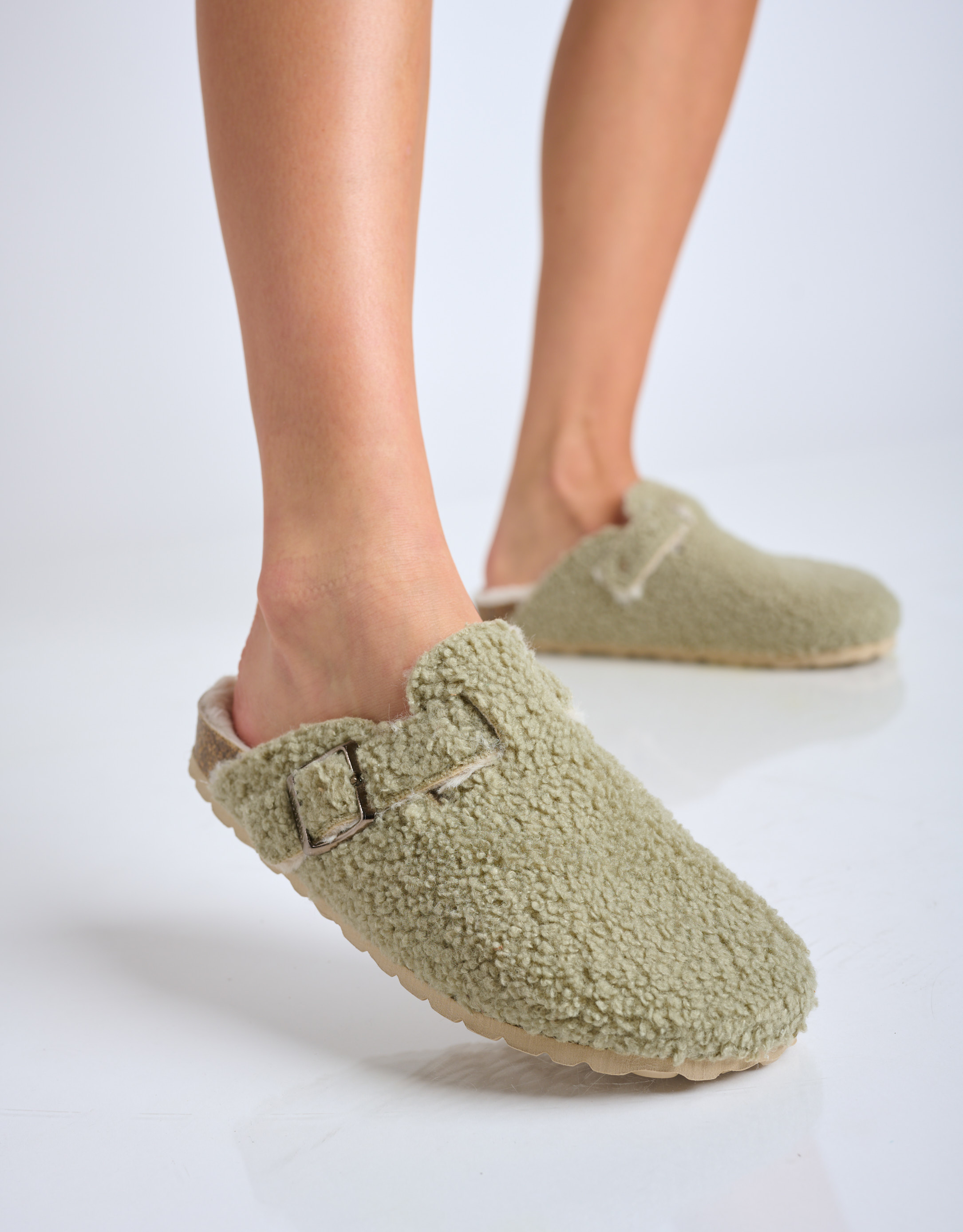 נעלי נשים - Verbenas - כפכפים ROUX NAIROBI - זית2