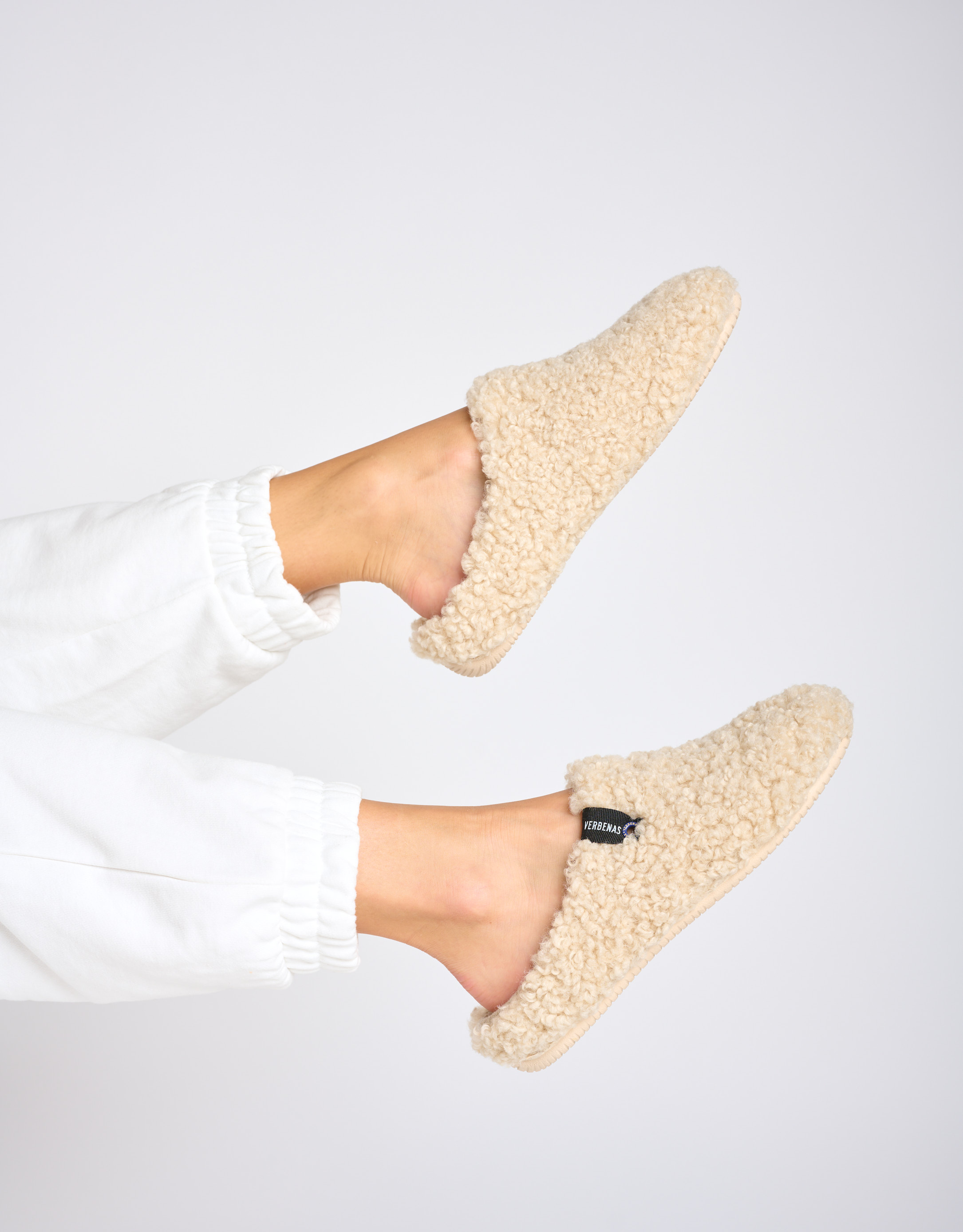 נעלי נשים - Verbenas - נעלי בית YORK CURLY - אופוויט2