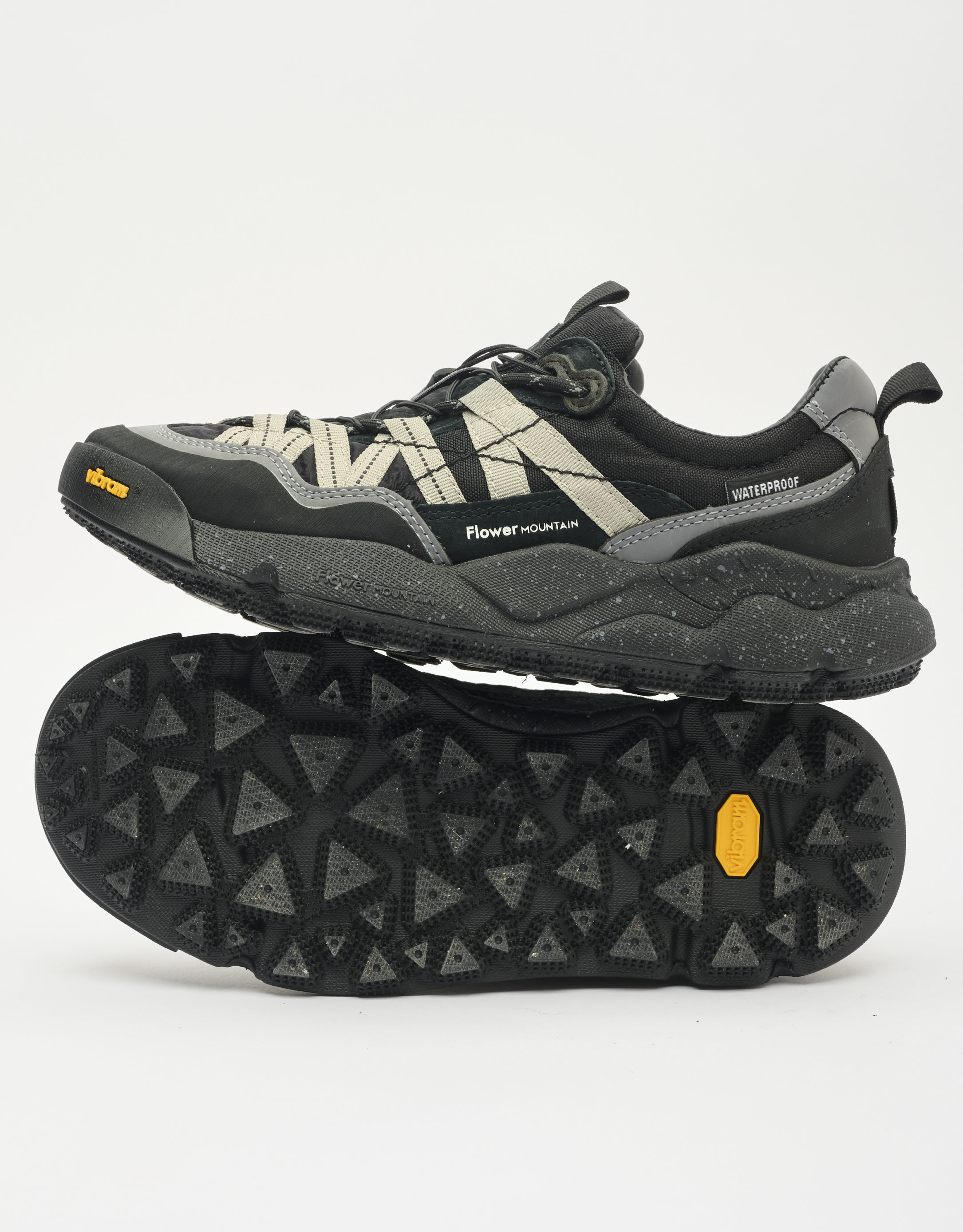 נעלי נשים - Flower Mountain - סניקרס זמש ובד IWANO - שחור אפור2