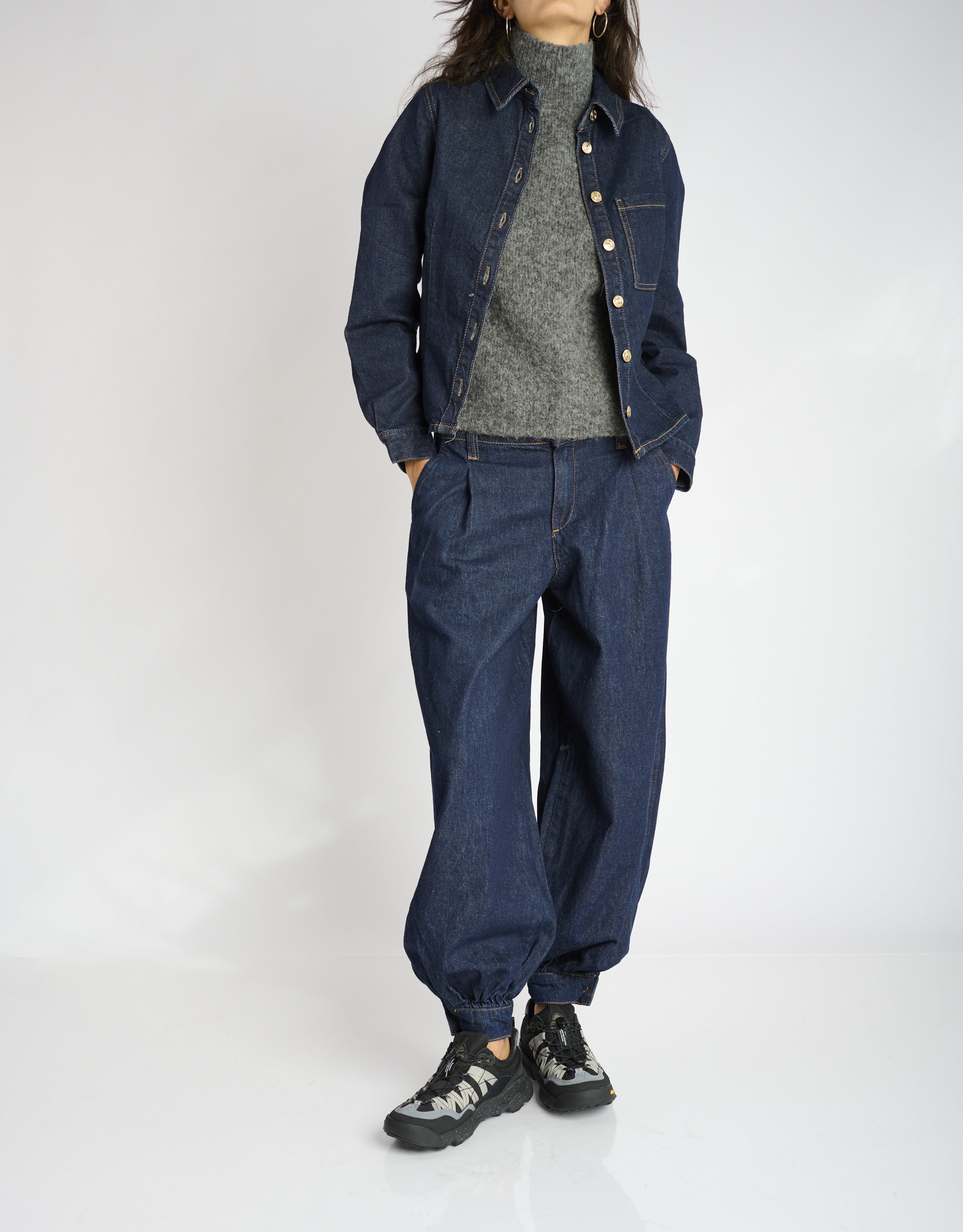 נעלי נשים - Flower Mountain - סניקרס זמש ובד IWANO - שחור אפור3