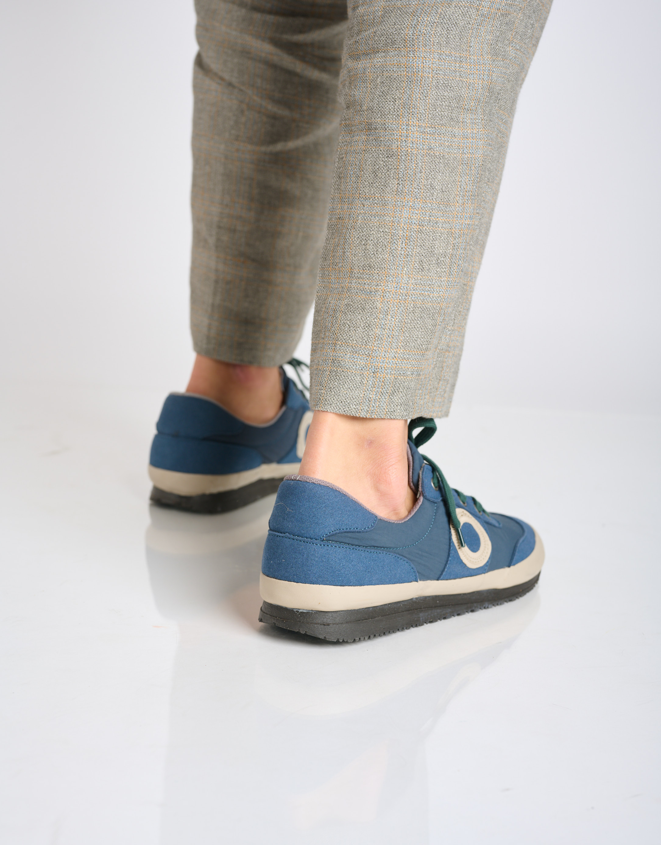 נעלי גברים - Aro - סניקרס טבעוניות JAQ - כחול4