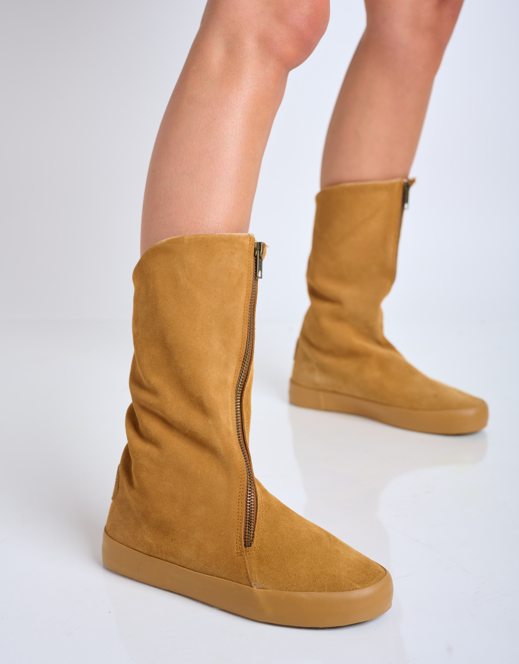 נעלי נשים - Aro - מגפיים עם רוכסן UMA - קאמל2