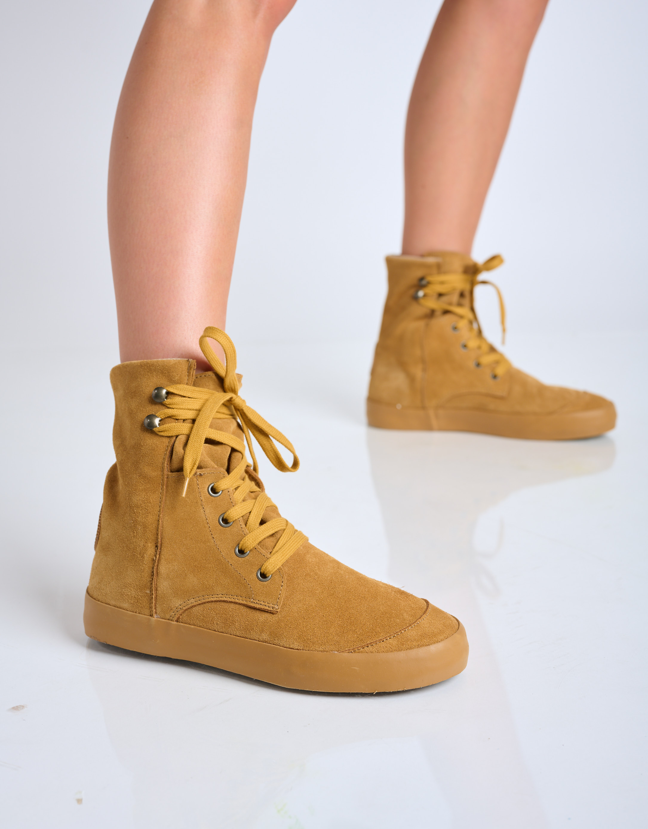 נעלי נשים - Aro - מגפונים עם שרוכים UMA - קאמל4