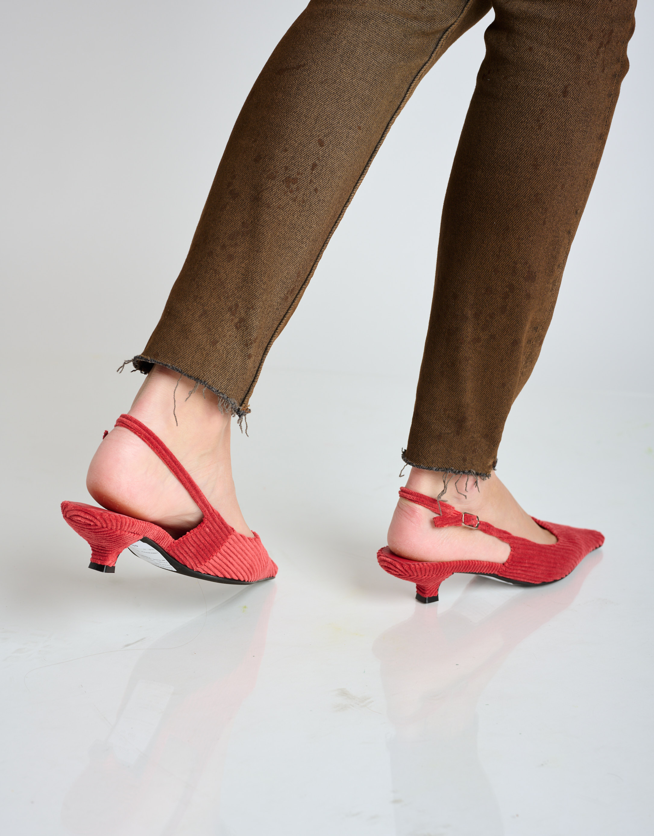 נעלי נשים - Jeffrey Campbell - נעלי סירה ALORA - אדום4