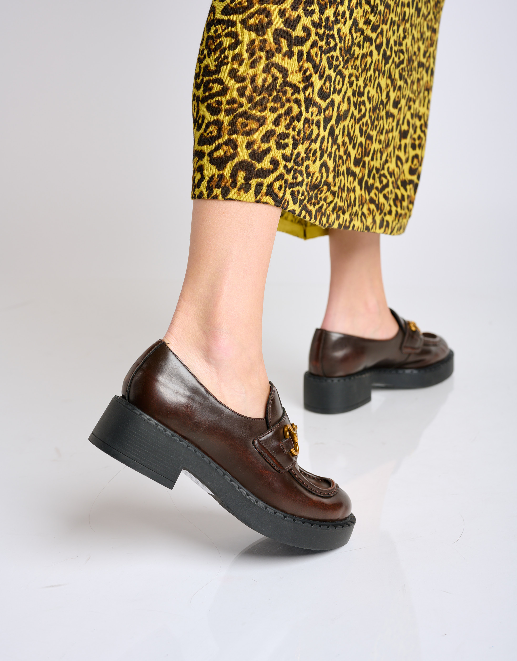 נעלי נשים - Jeffrey Campbell - נעלי מוקסין PORTINA - חום3