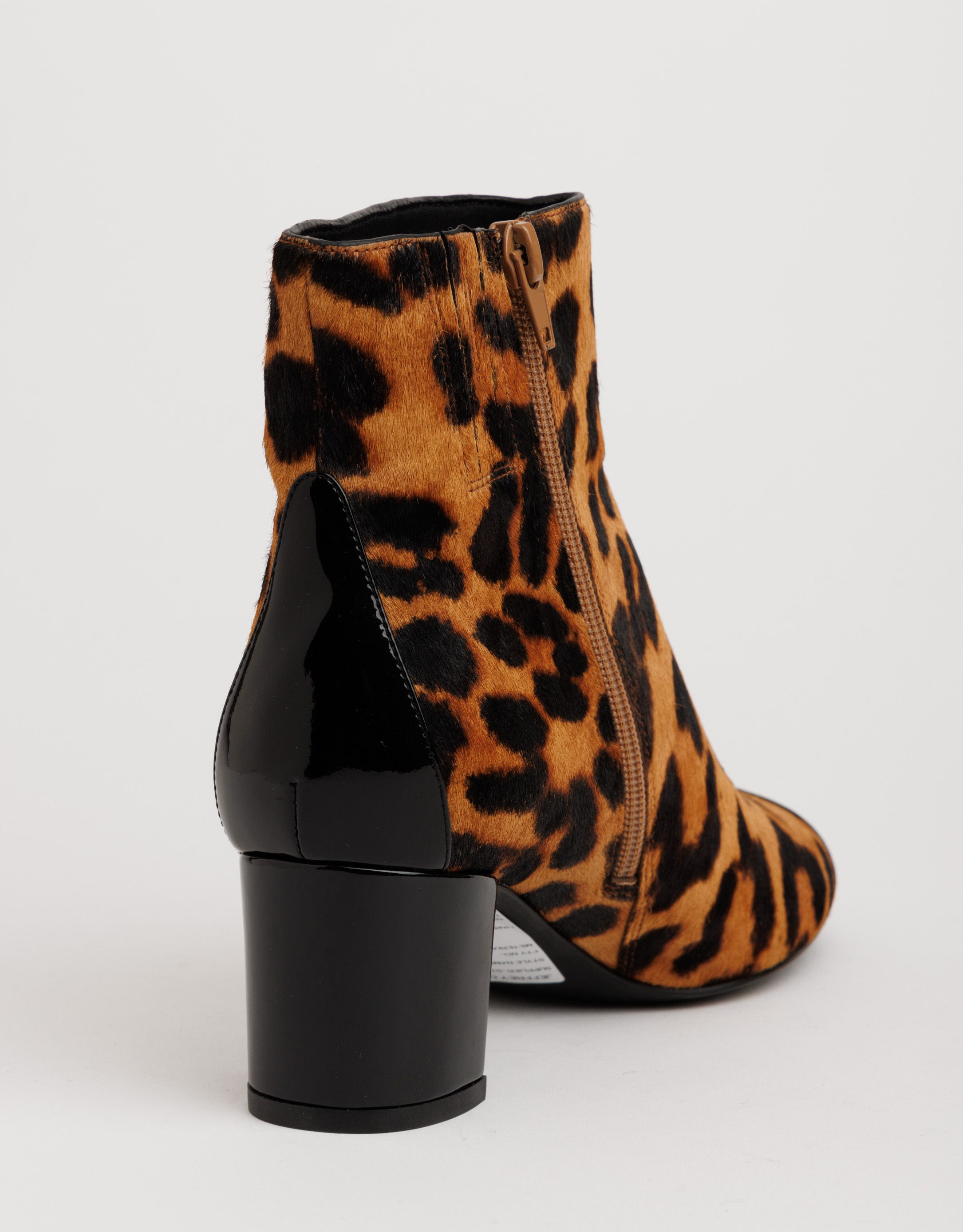 נעלי נשים - Jeffrey Campbell - מגפונים עם עקב TOWARDS - נמר4