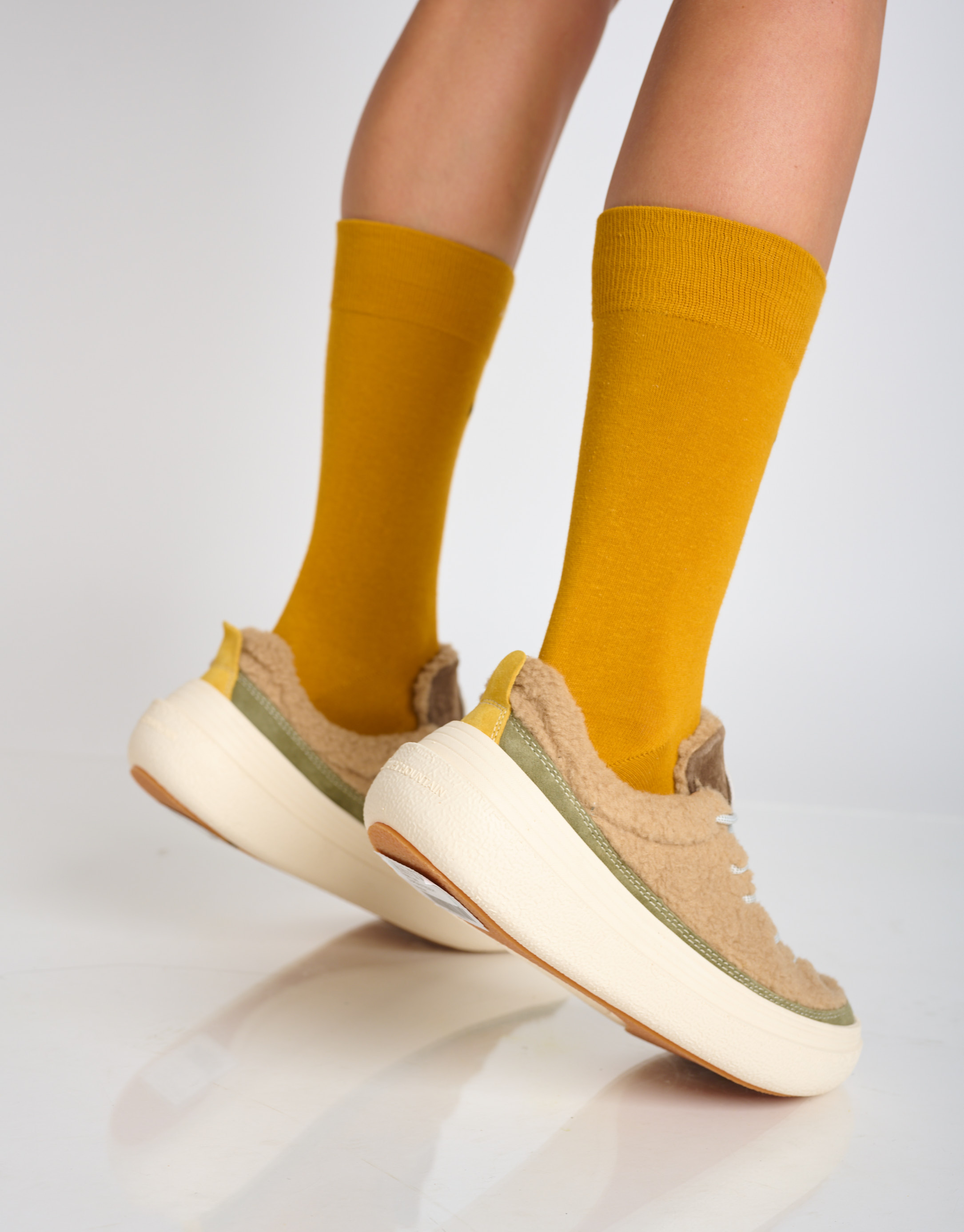 נעלי נשים - Flower Mountain - סניקרס FAMI UNI טדי - בז'4