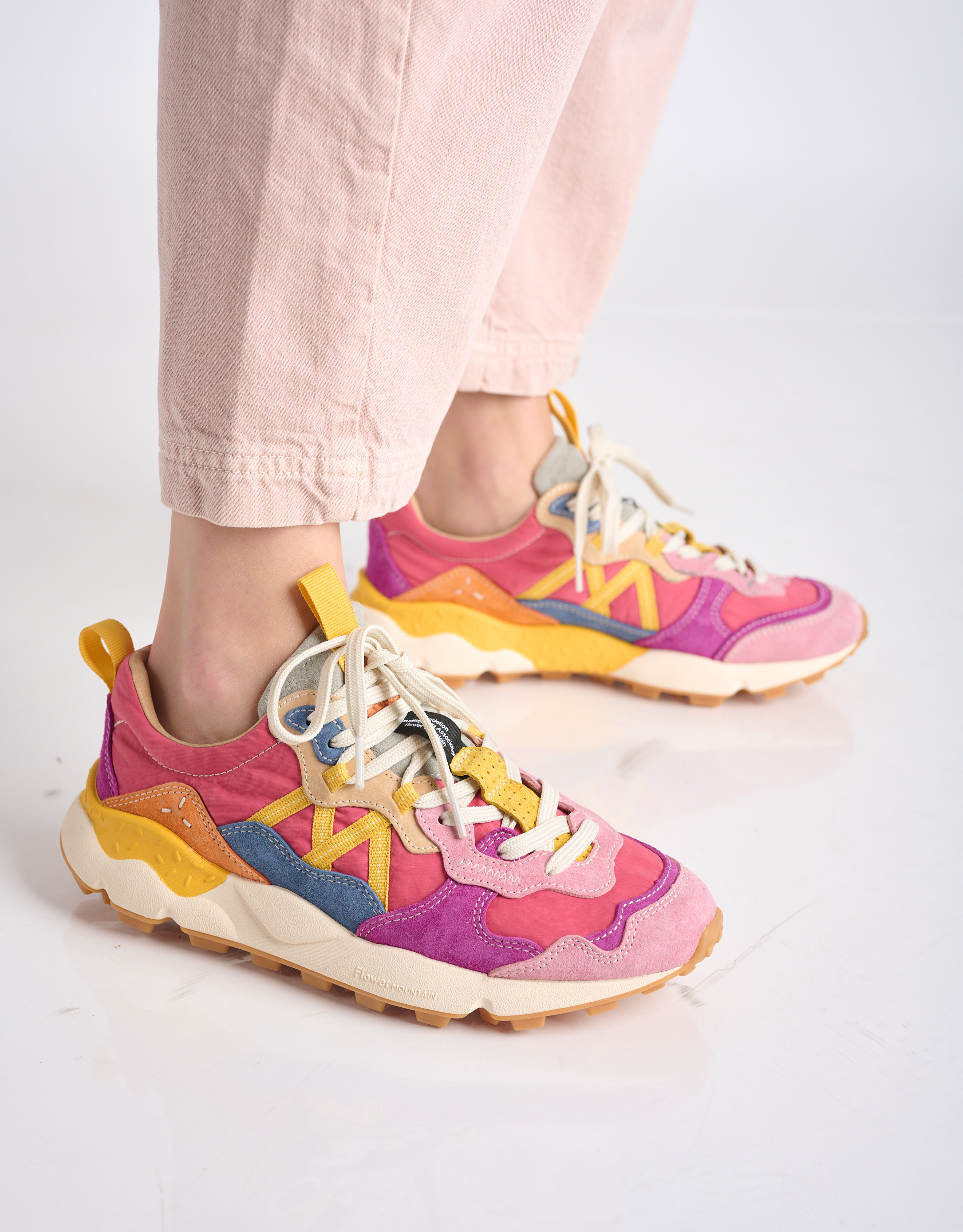 נעלי נשים - Flower Mountain - סניקרס LENZAN - ורוד3