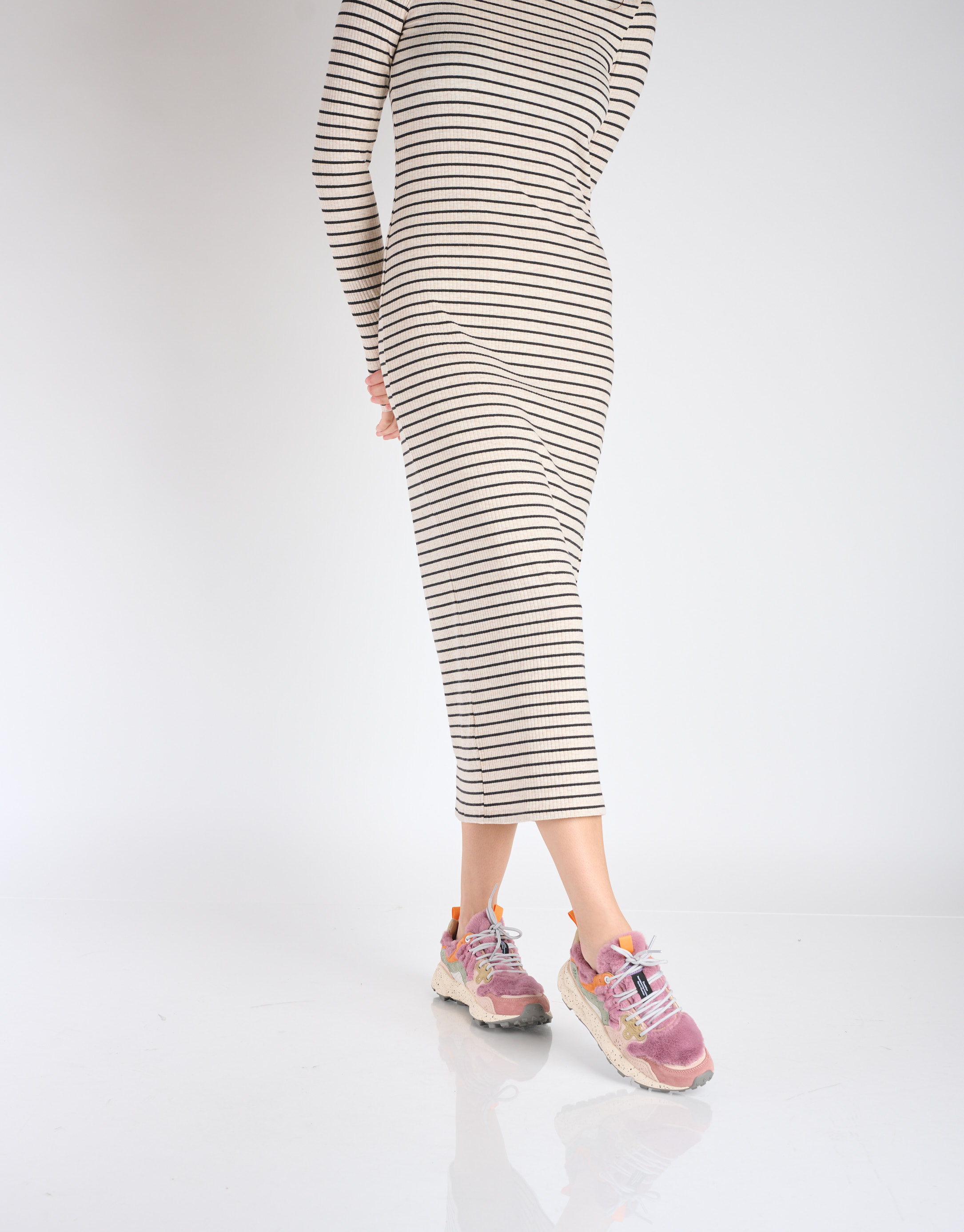 נעלי נשים - Flower Mountain - סניקרס YAMANO 3 פרוותי - לילך2