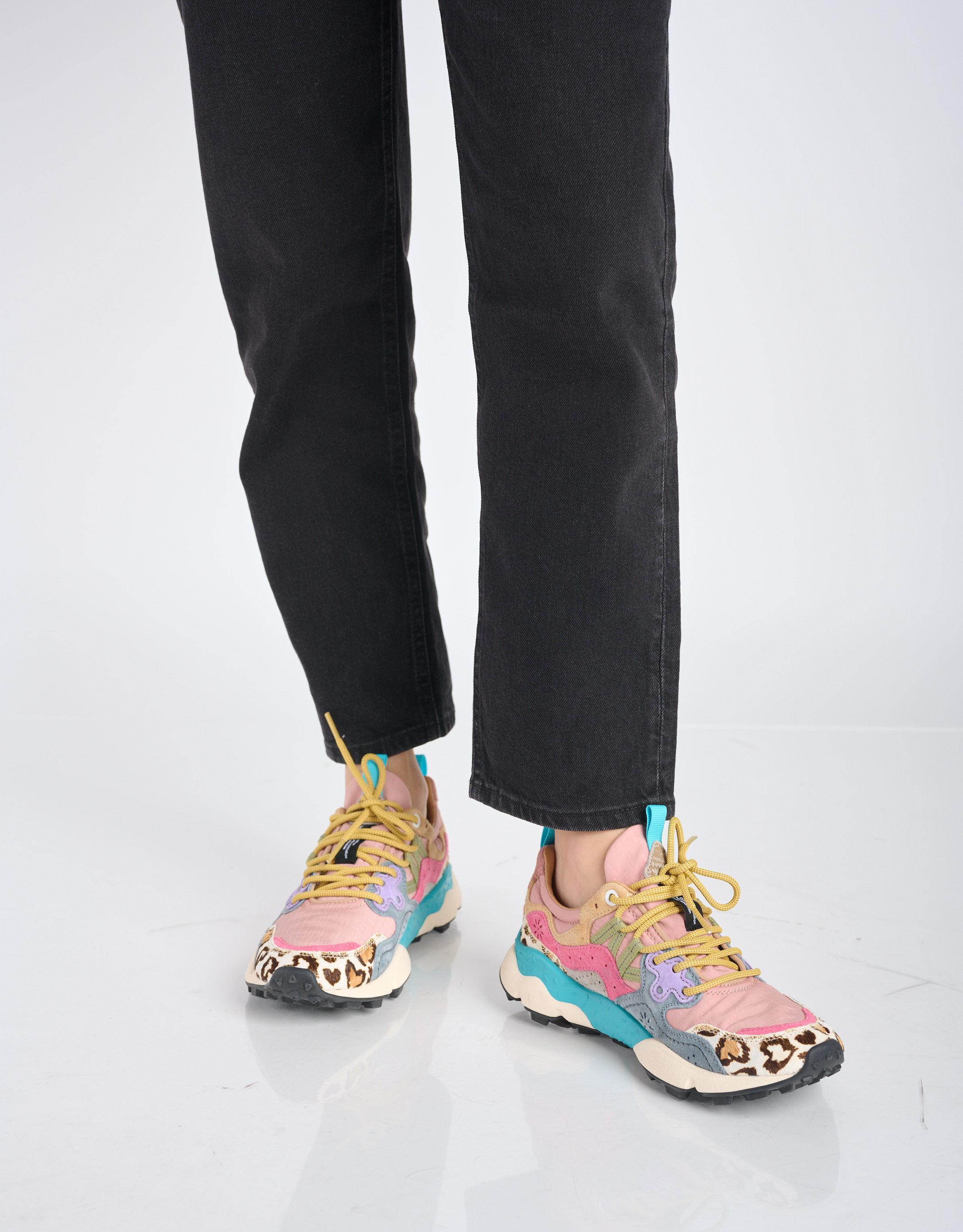 נעלי נשים - Flower Mountain - סניקרס מנומרות YAMANO 3 - ורוד3