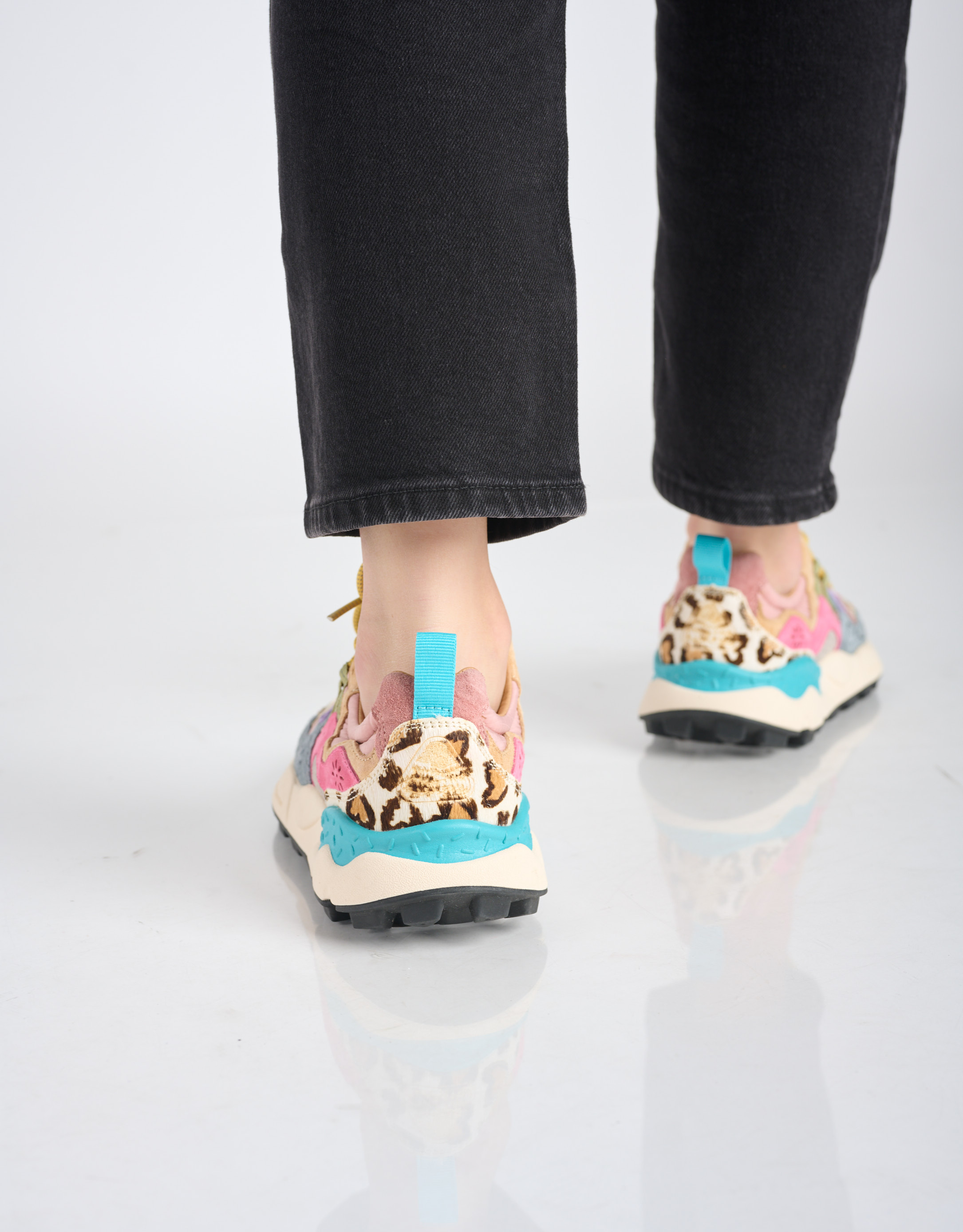 נעלי נשים - Flower Mountain - סניקרס מנומרות YAMANO 3 - ורוד4