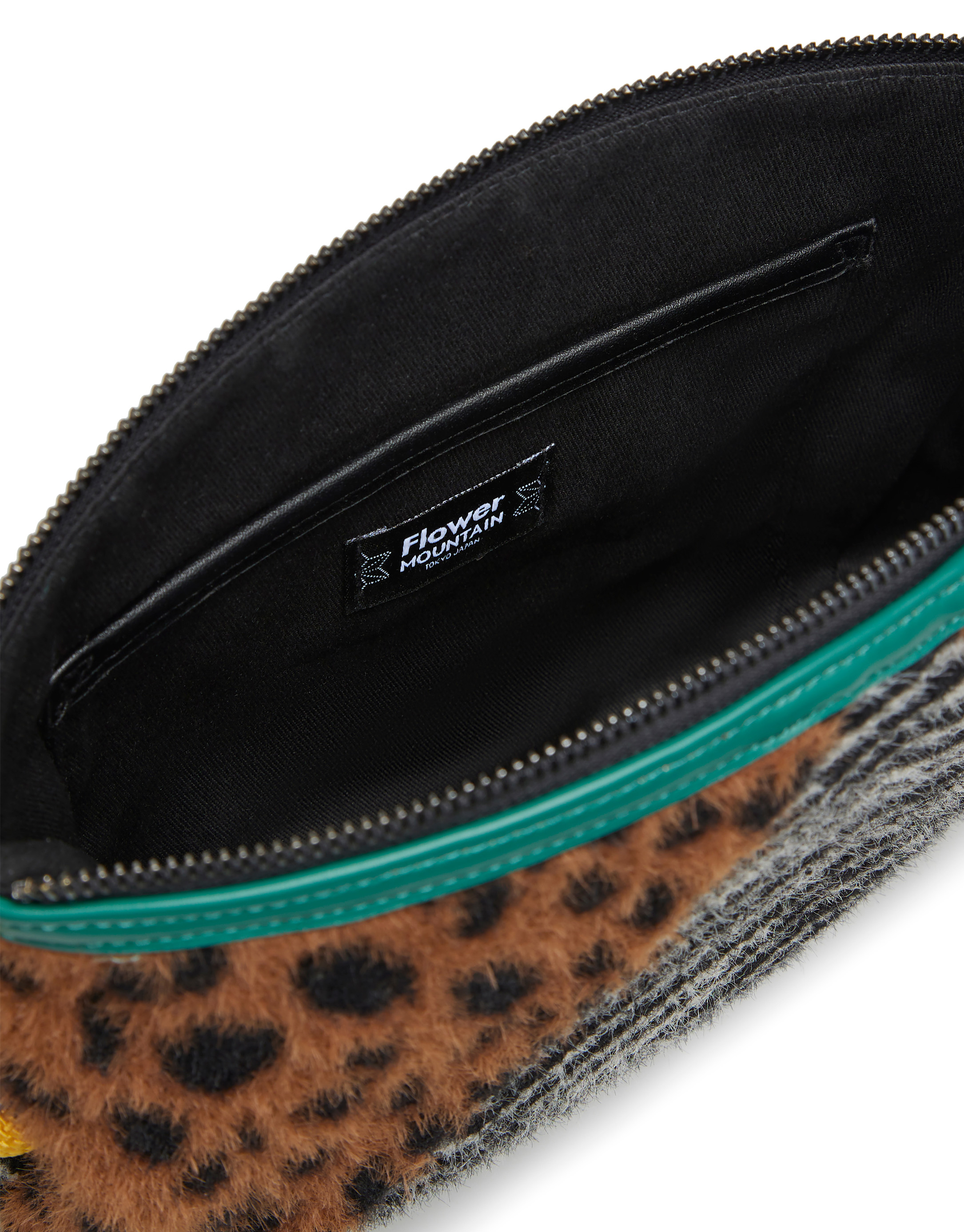 נעלי נשים - Flower Mountain - תיק צד POCKET FM - זברה2