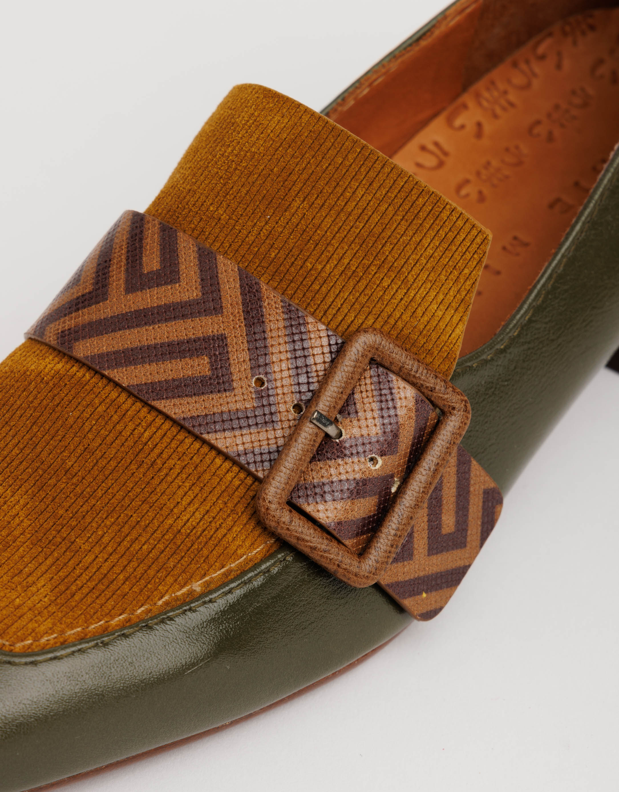 נעלי נשים - Chie Mihara - נעלי מוקסין עם עקב REVA - ירוק2