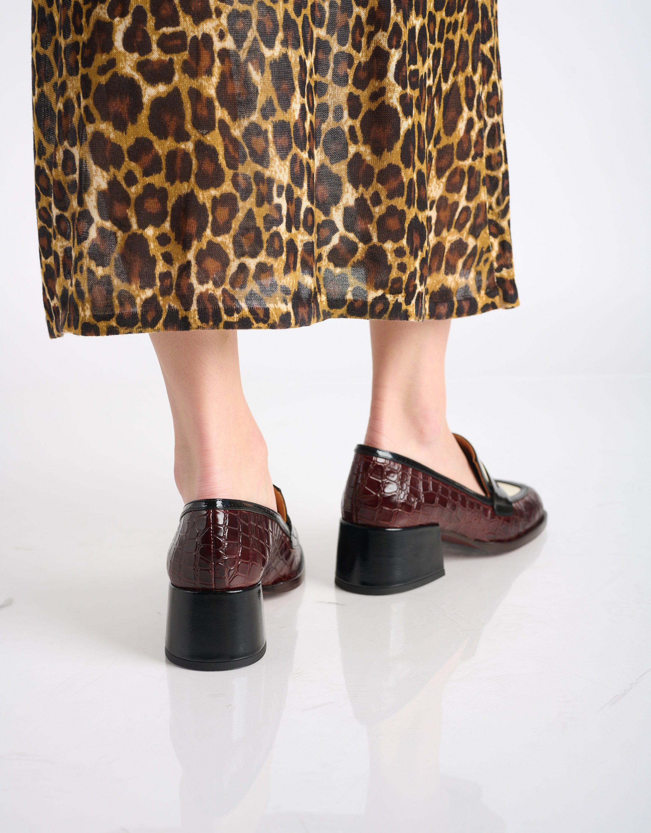 נעלי נשים - Chie Mihara - נעלי מוקסין BROCHI - חום4