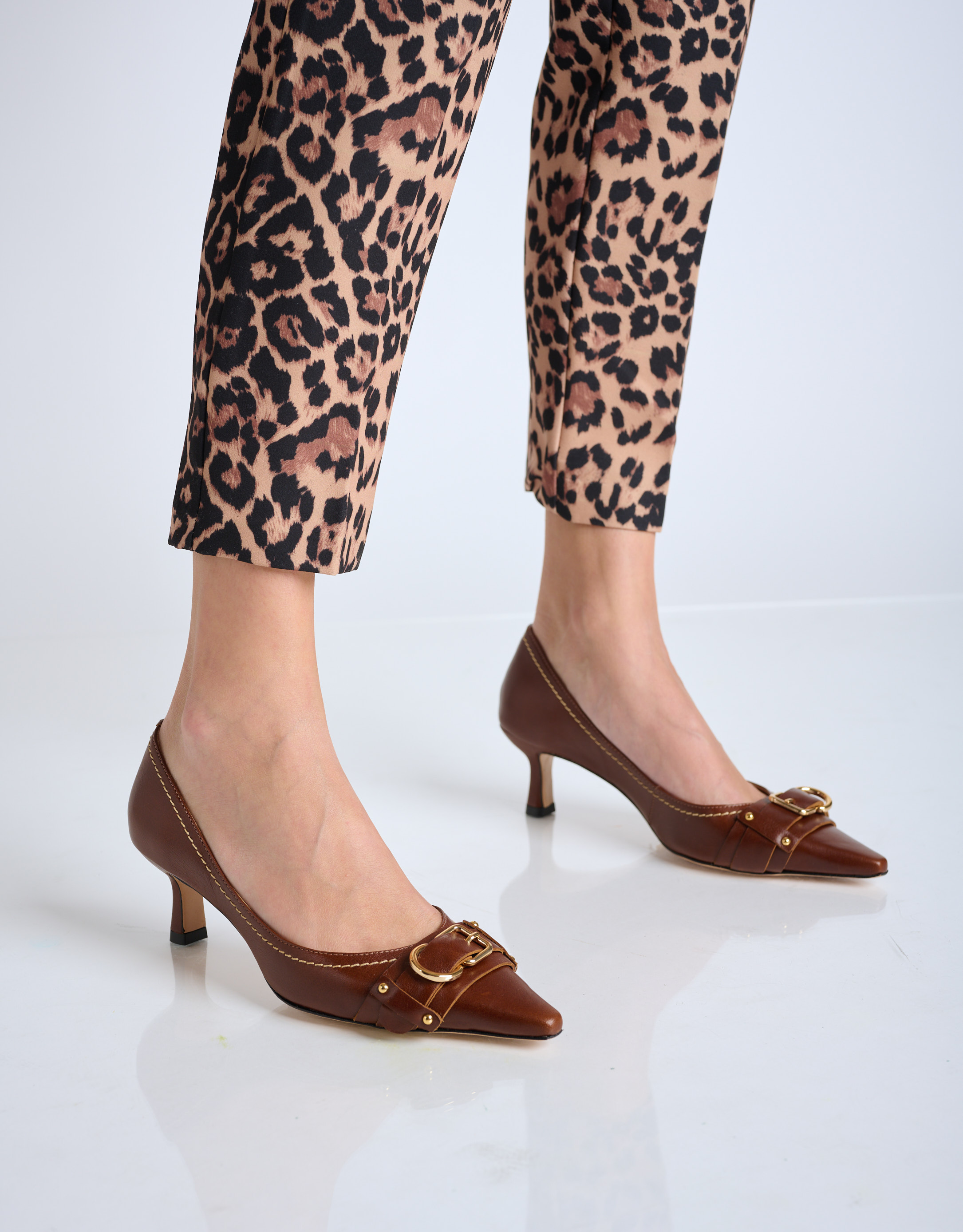 נעלי נשים - Vicenza - נעלי סירה עם אבזם JAPAO - חום2