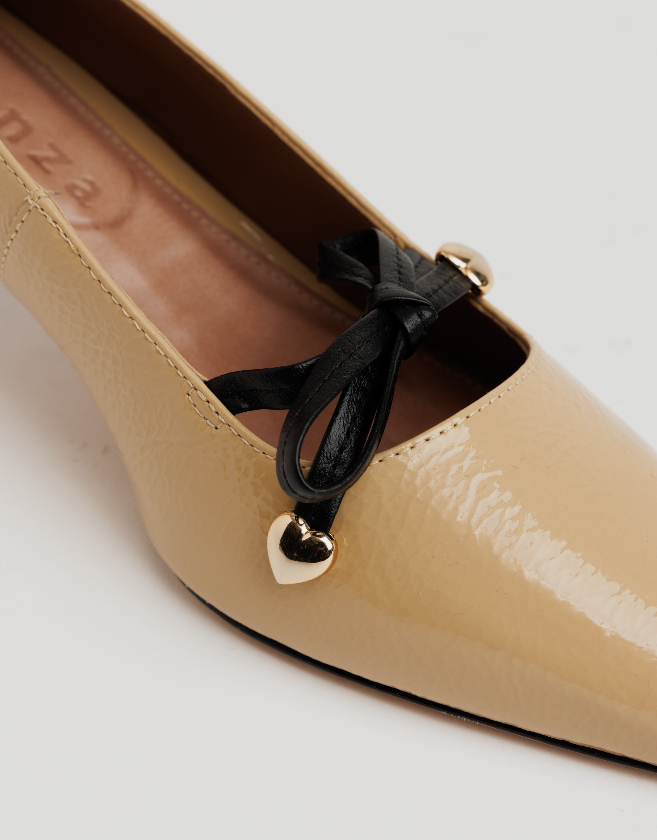 נעלי נשים - Vicenza - נעלי סירה פפיון PIENZA - בז'2