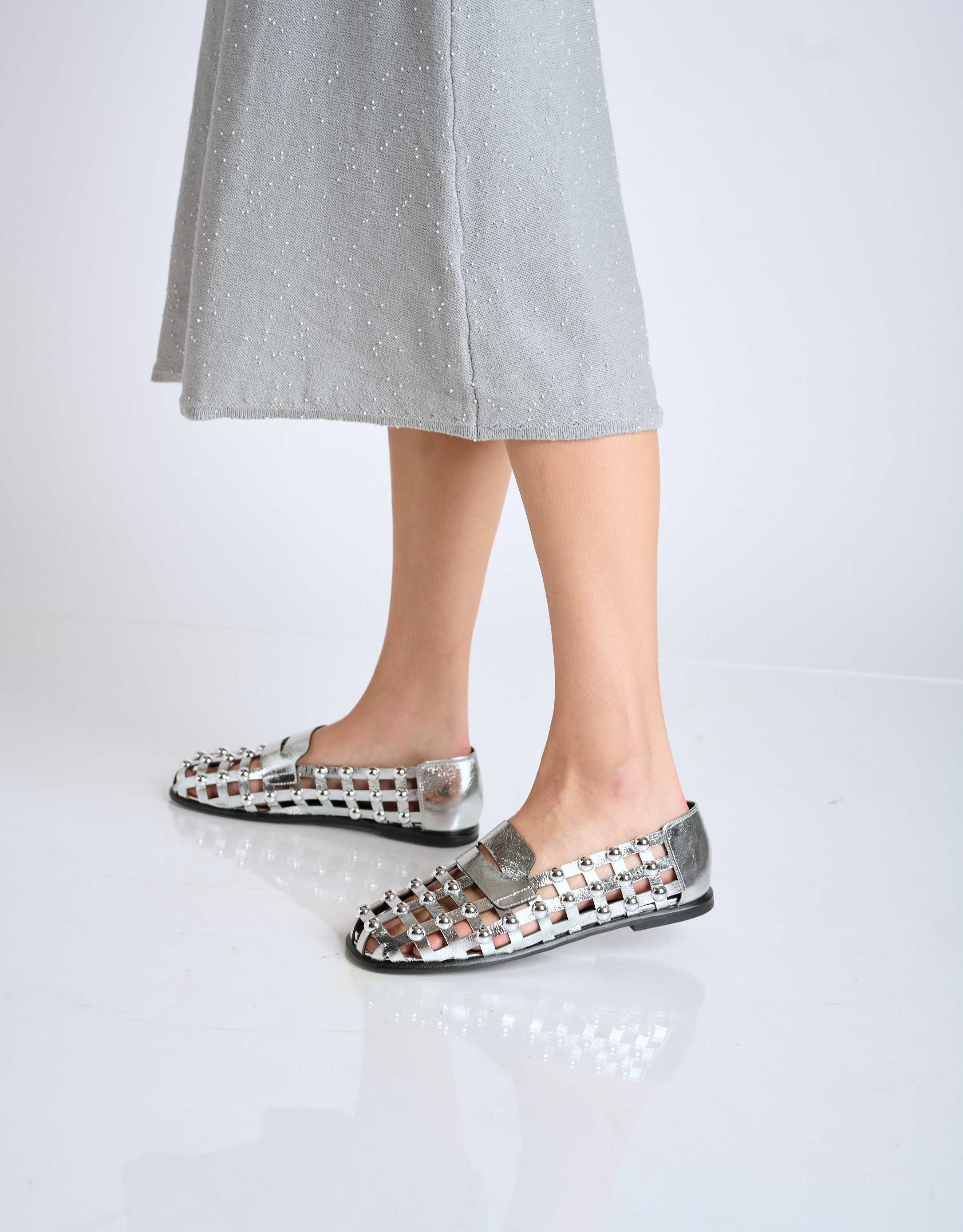 נעלי נשים - Vicenza - מוקסינים עם ניטים CALI - כסף2