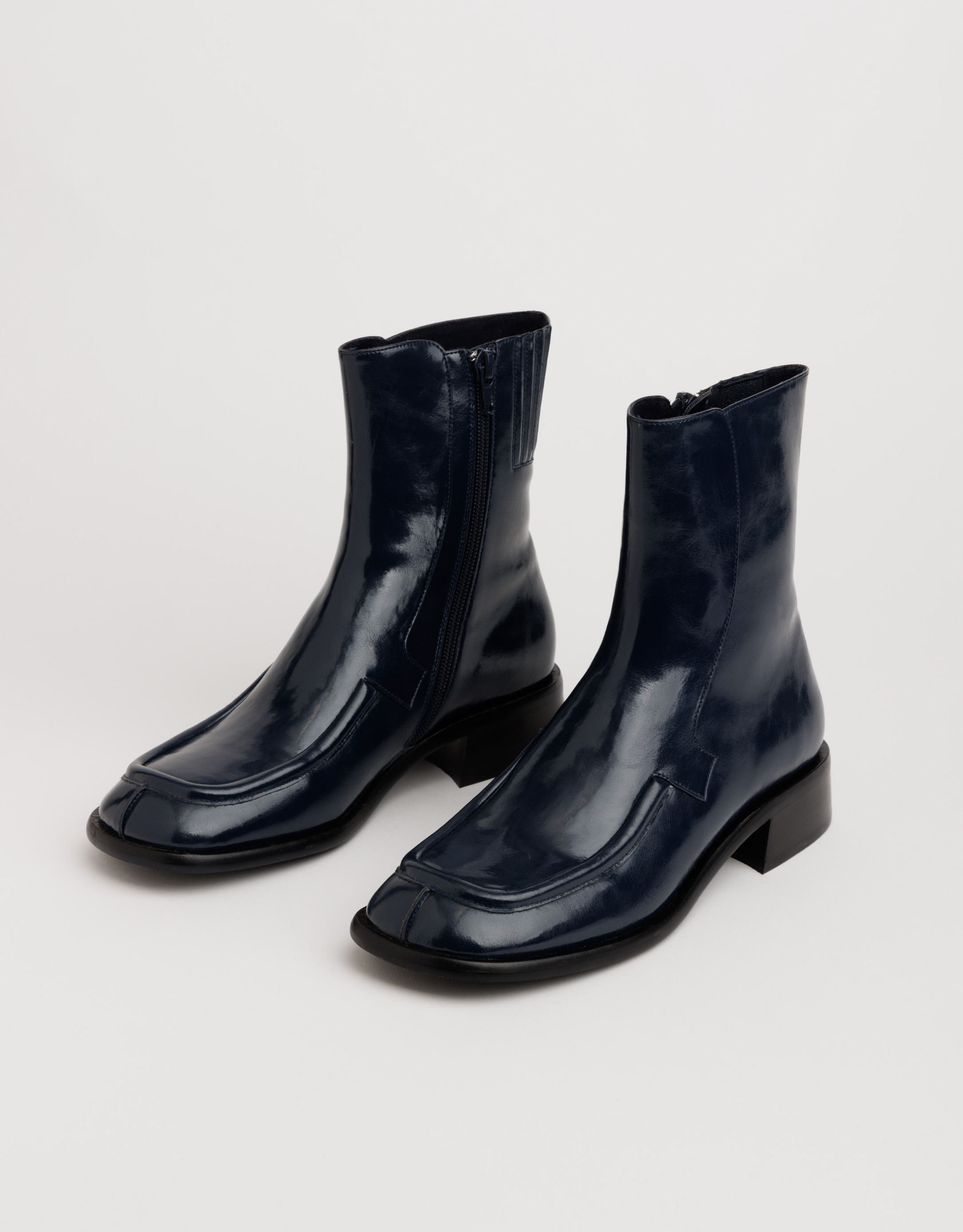 נעלי נשים - Jeffrey Campbell - מגפונים שטוחים ODETTA - כחול3