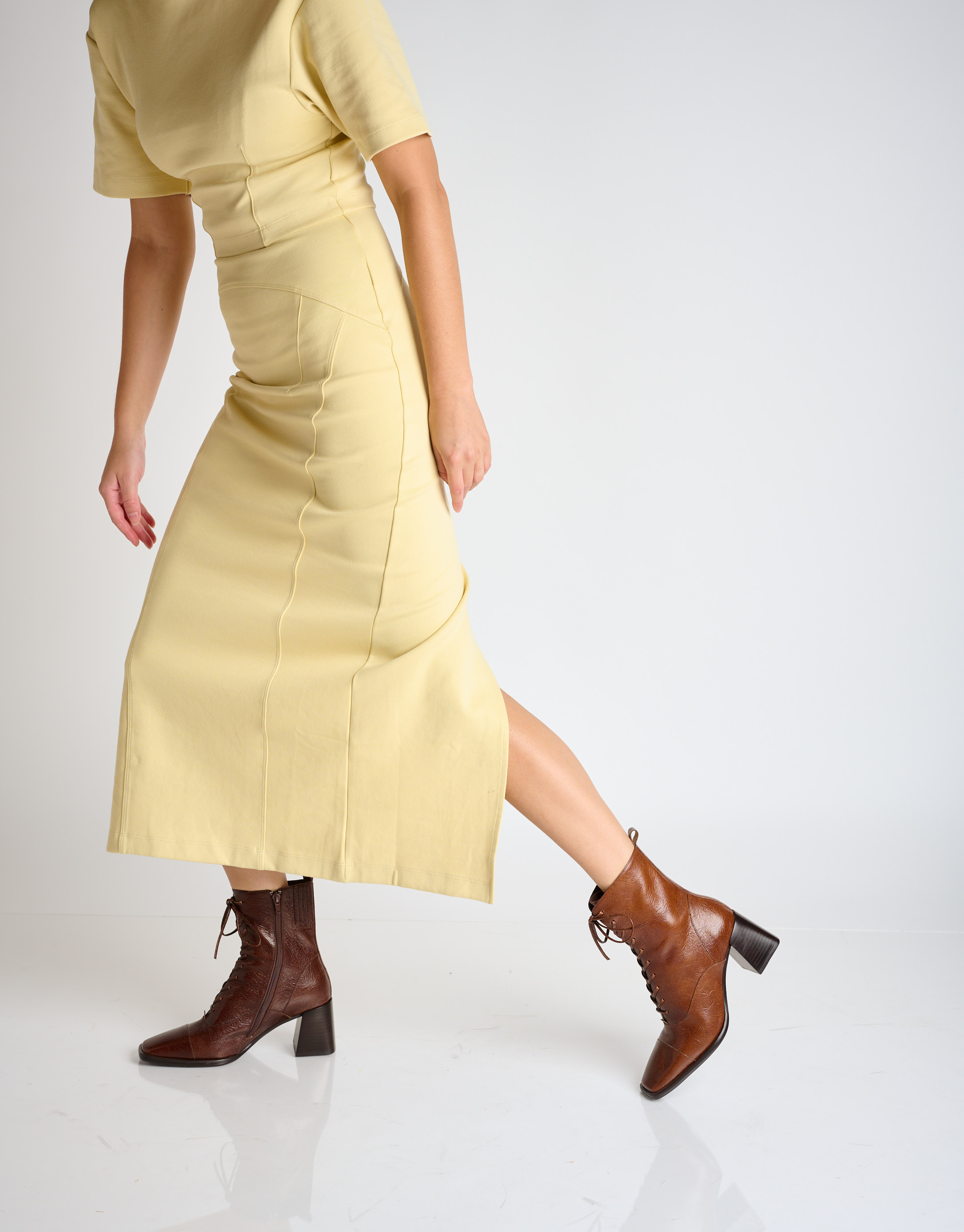 נעלי נשים - Jeffrey Campbell - מגפוני עקב WESTLYN - חום1