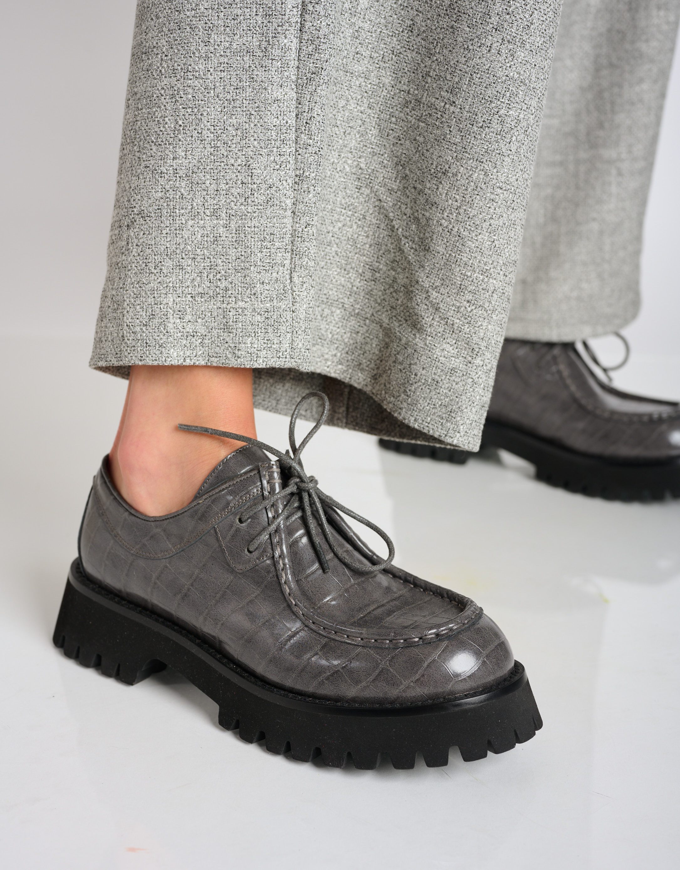 נעלי נשים - Jeffrey Campbell - נעלי אוקספורד WRITER CROC - אפור2