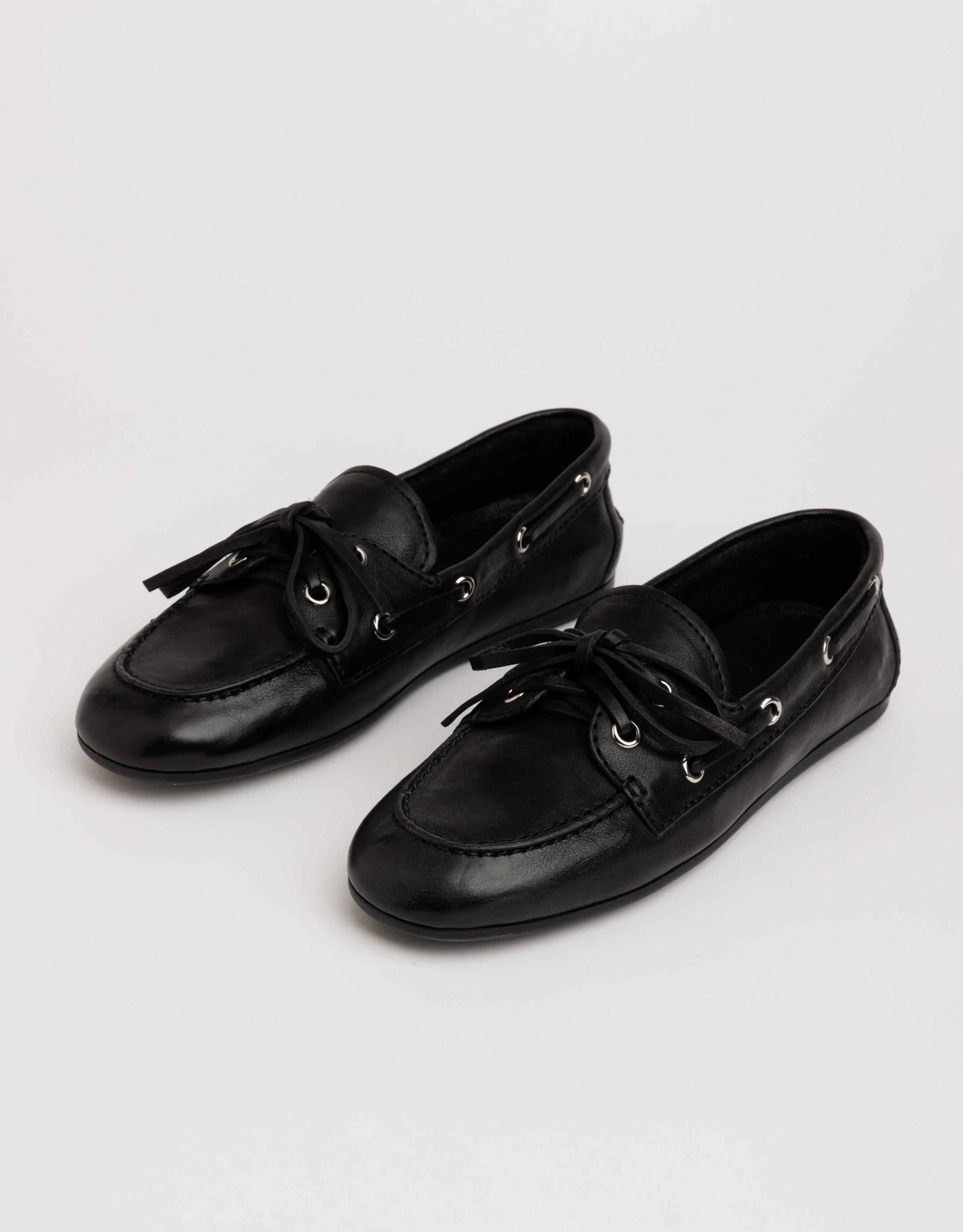 נעלי נשים - Jeffrey Campbell - נעלי מוקסין מעור BOAST - שחור1