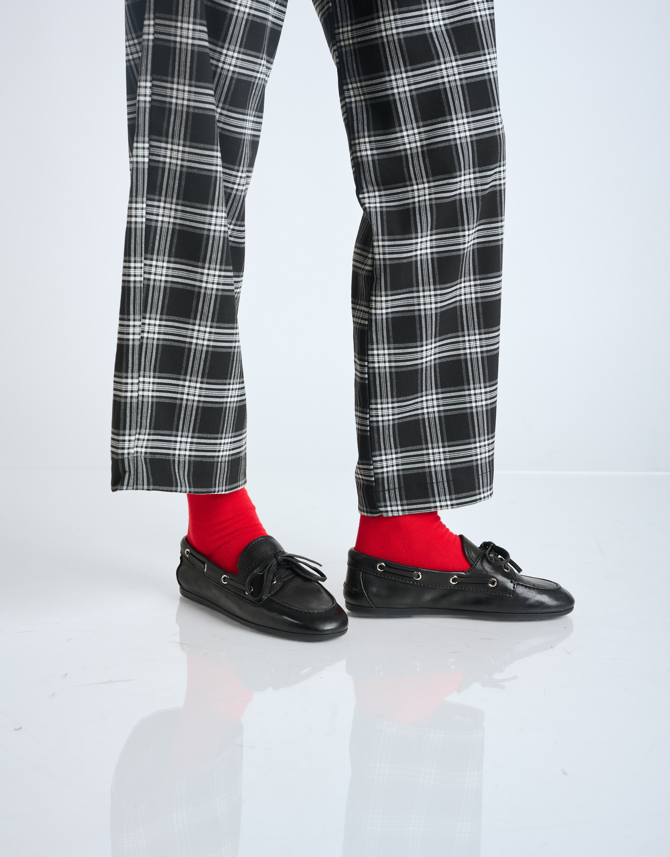 נעלי נשים - Jeffrey Campbell - נעלי מוקסין מעור BOAST - שחור2