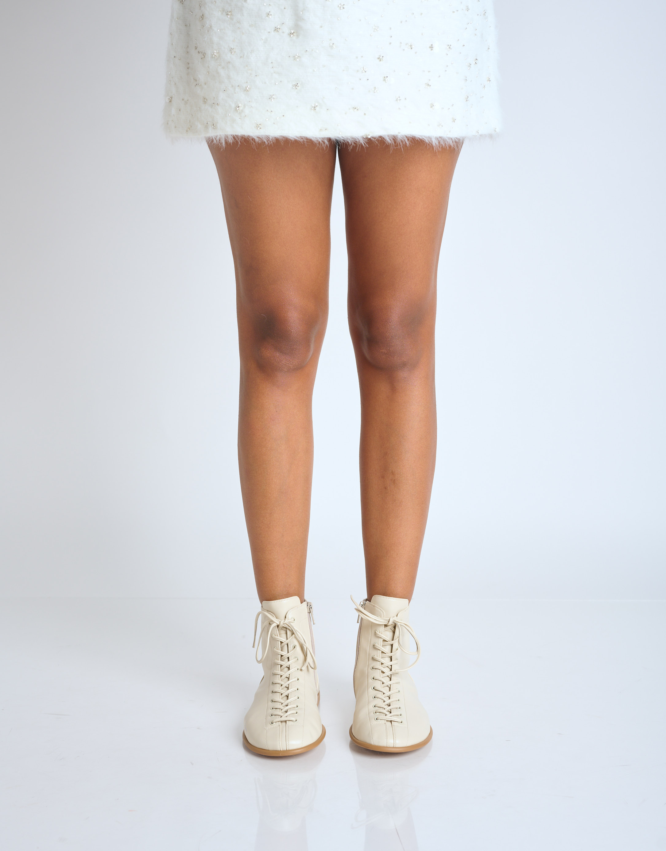 נעלי נשים - Jeffrey Campbell - מגפונים שטוחים BOXXED - אופוויט3