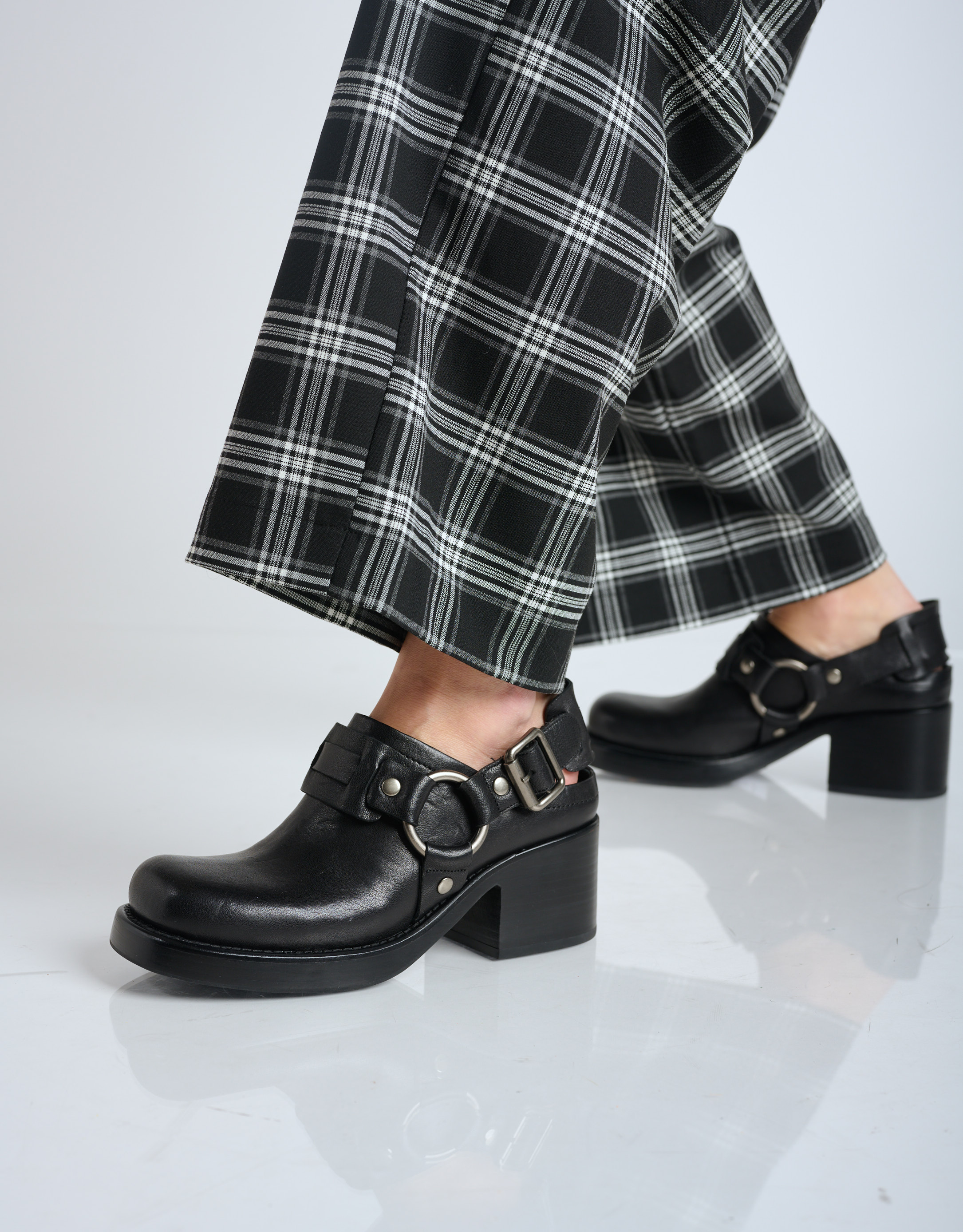 נעלי נשים - Jeffrey Campbell - נעלי עור REFLECTED - שחור3