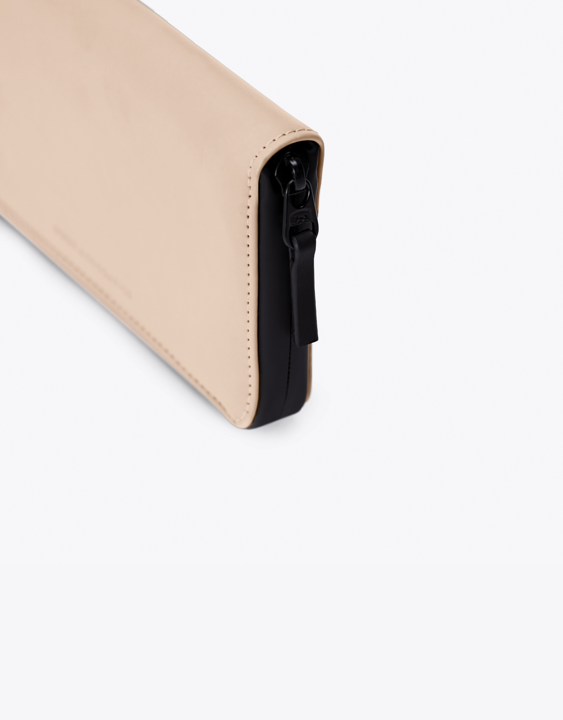 נעלי נשים - Ucon Acrobatics - ארנק DENAR - ניוד3