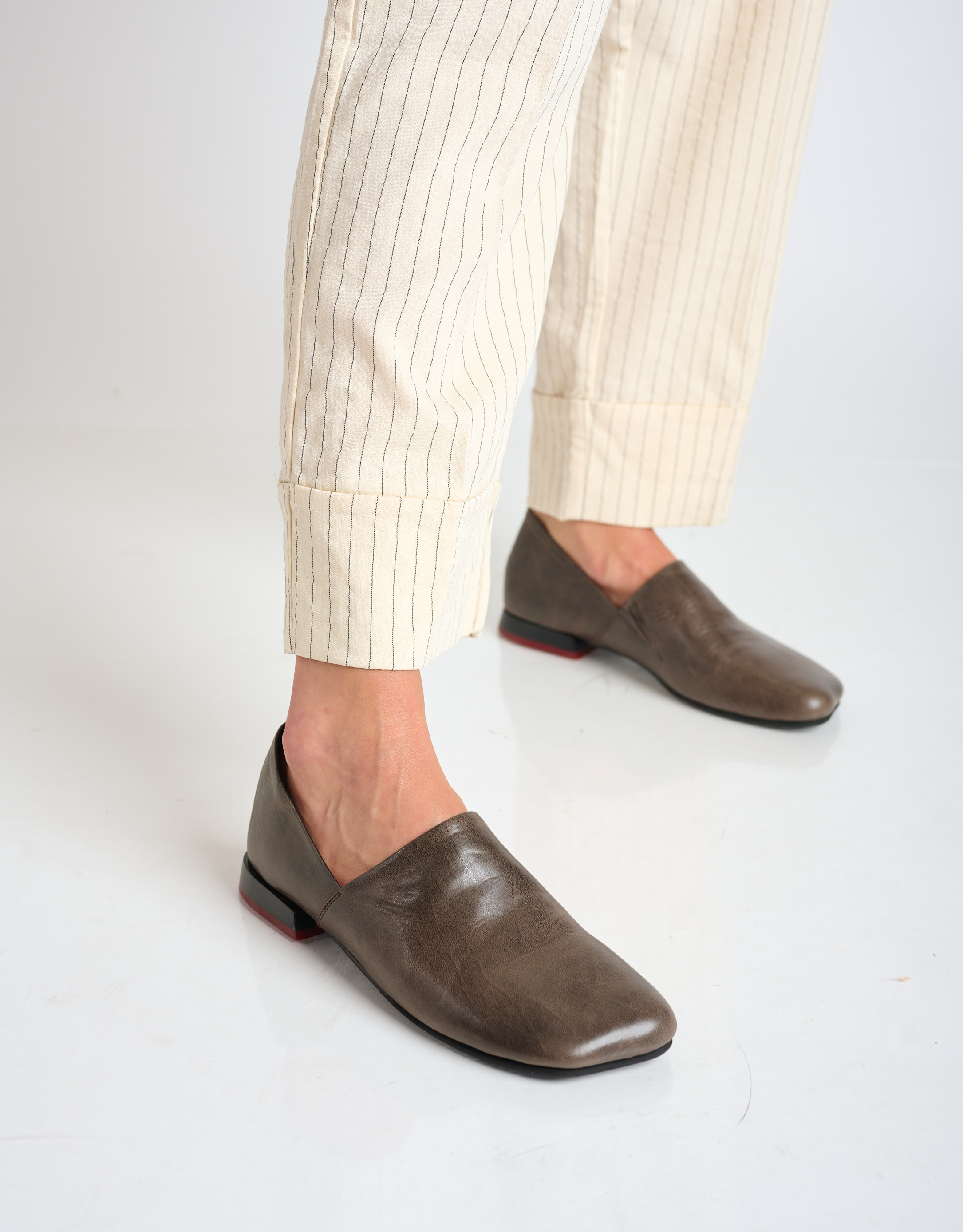 נעלי נשים - Yuko Imanishi - נעליים שטוחות KEO - חום4