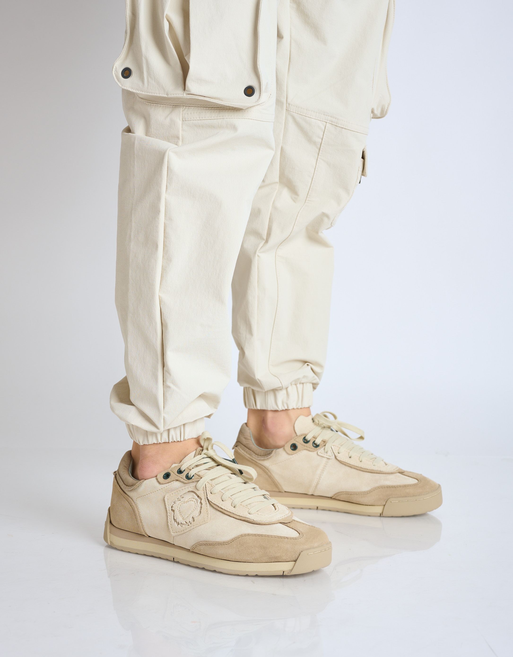 נעלי גברים - Satorisan - סניקרס זמש ENSO - אופוויט1