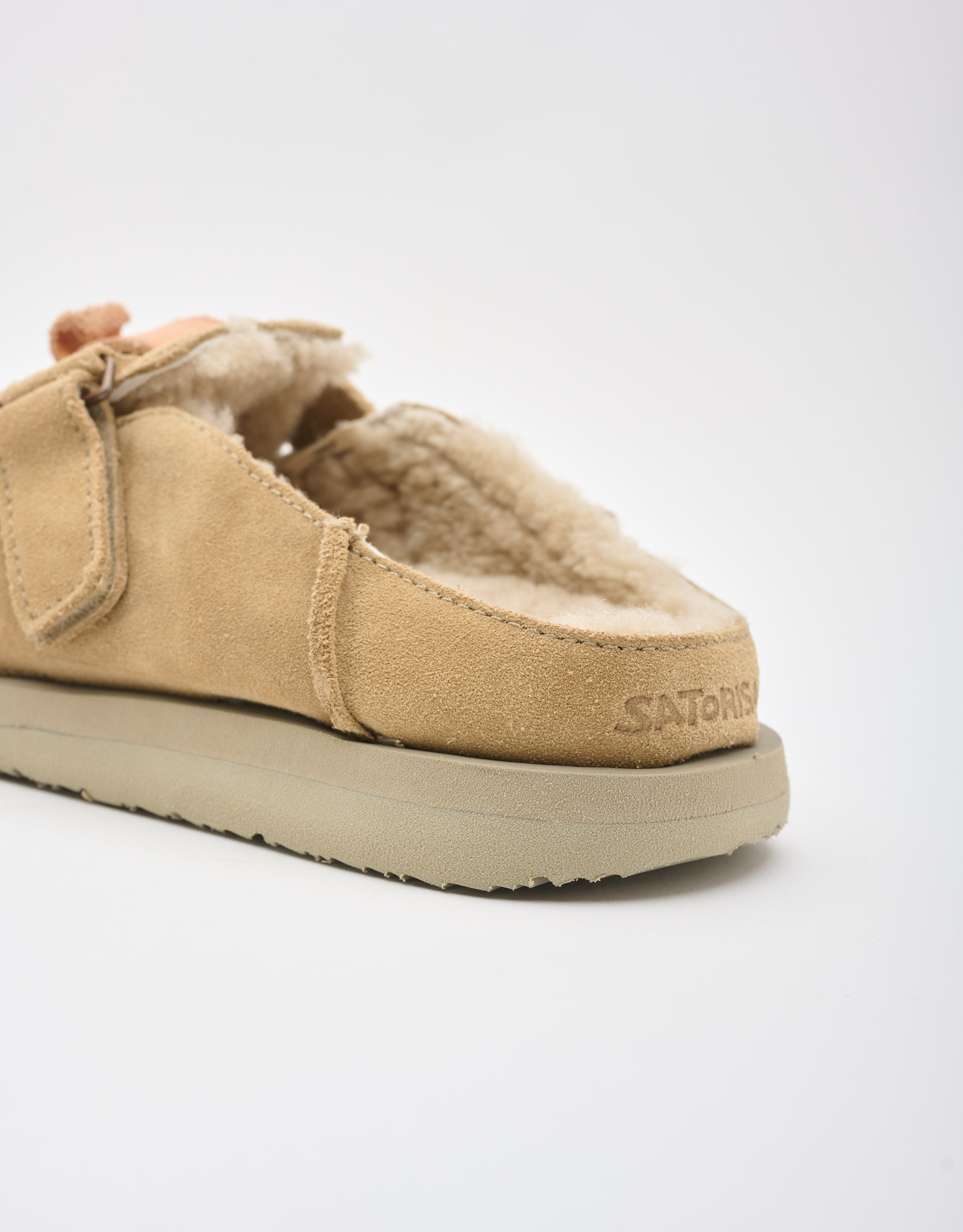 נעלי גברים - Satorisan - כפכפי זמש  UWABAKI - בז'4