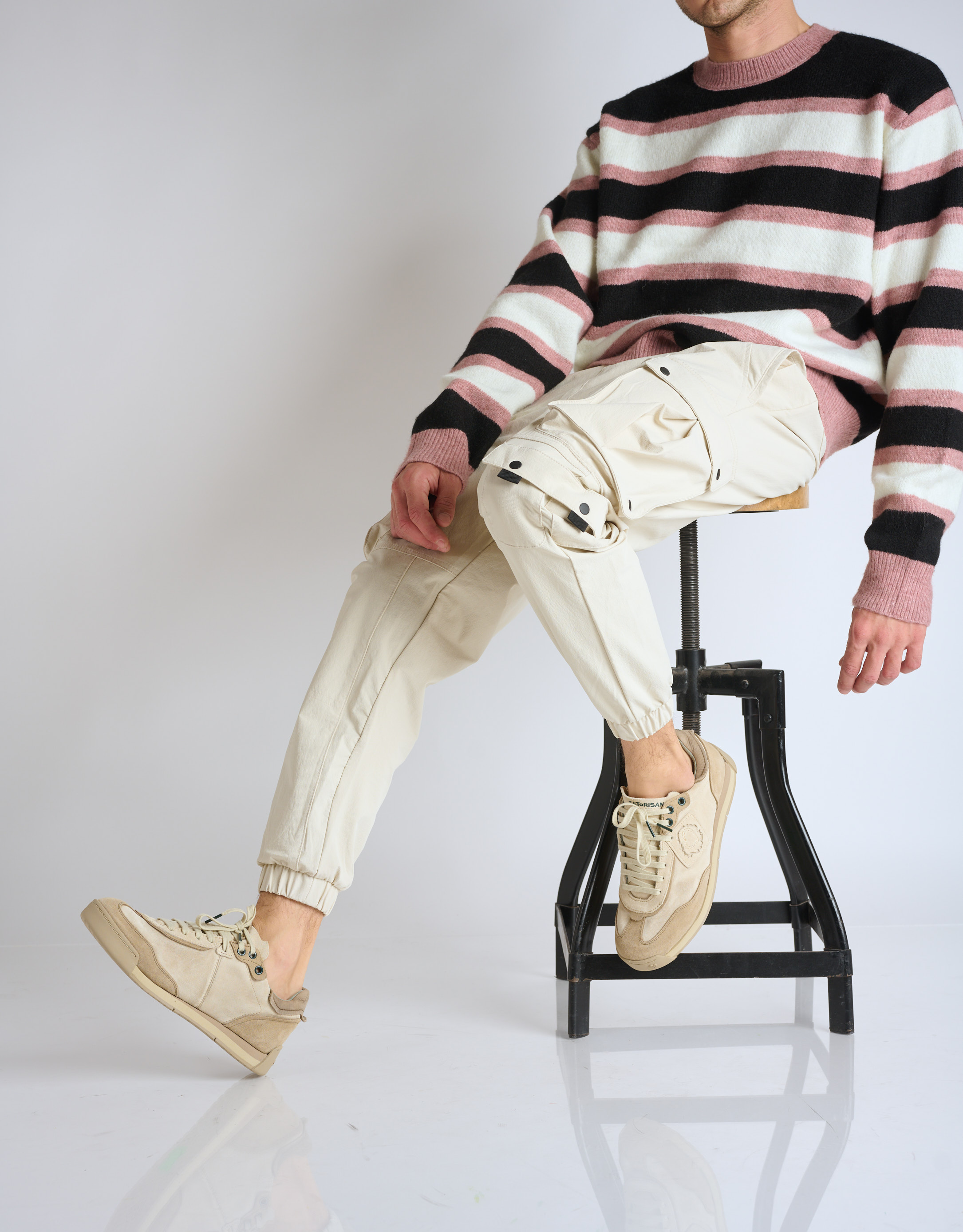 נעלי גברים - Satorisan - סניקרס זמש ENSO - אופוויט3