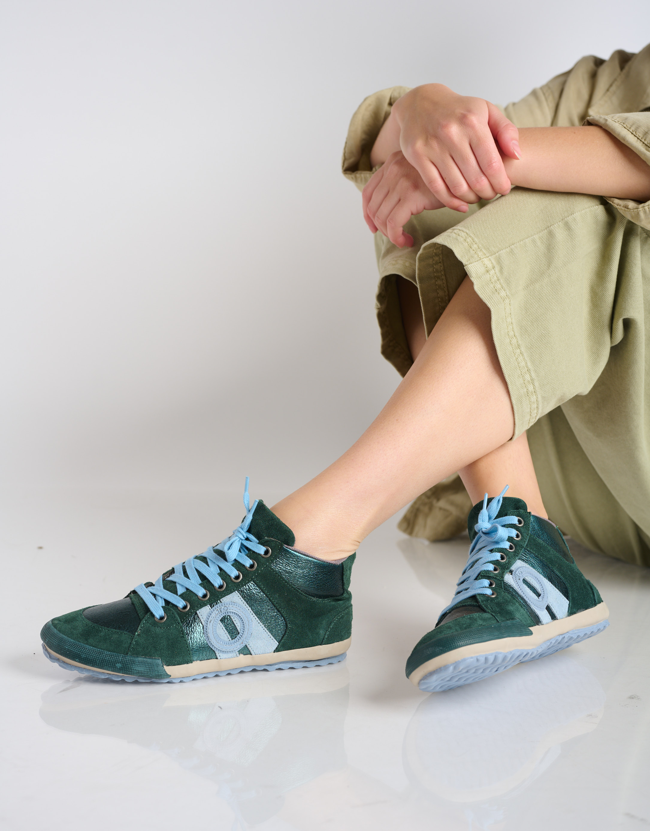 נעלי נשים - Aro - סניקרס גבוהות מטאליות IDO - ירוק1