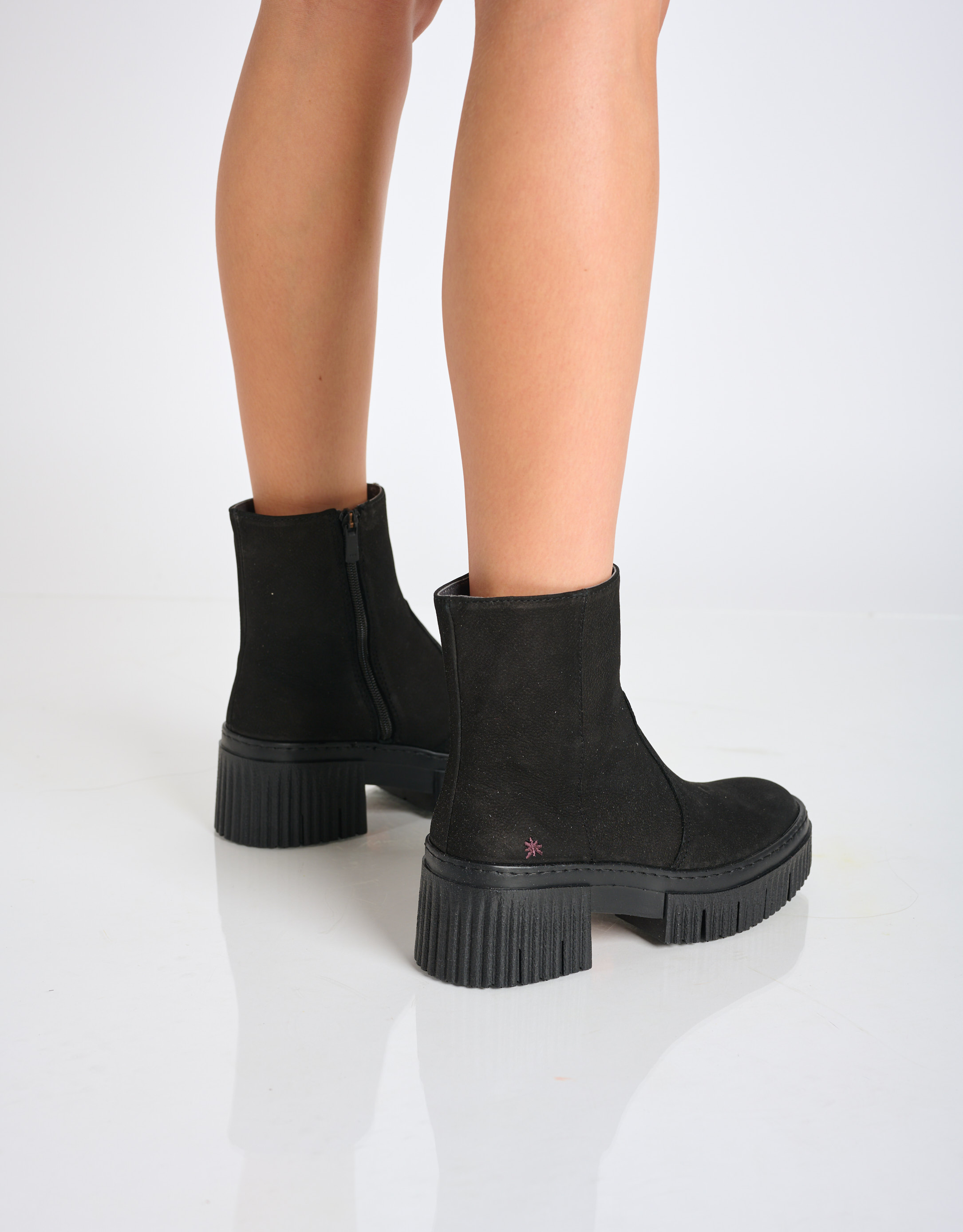 נעלי נשים - Art - מגפוני פלטפורמה YORK - שחור4