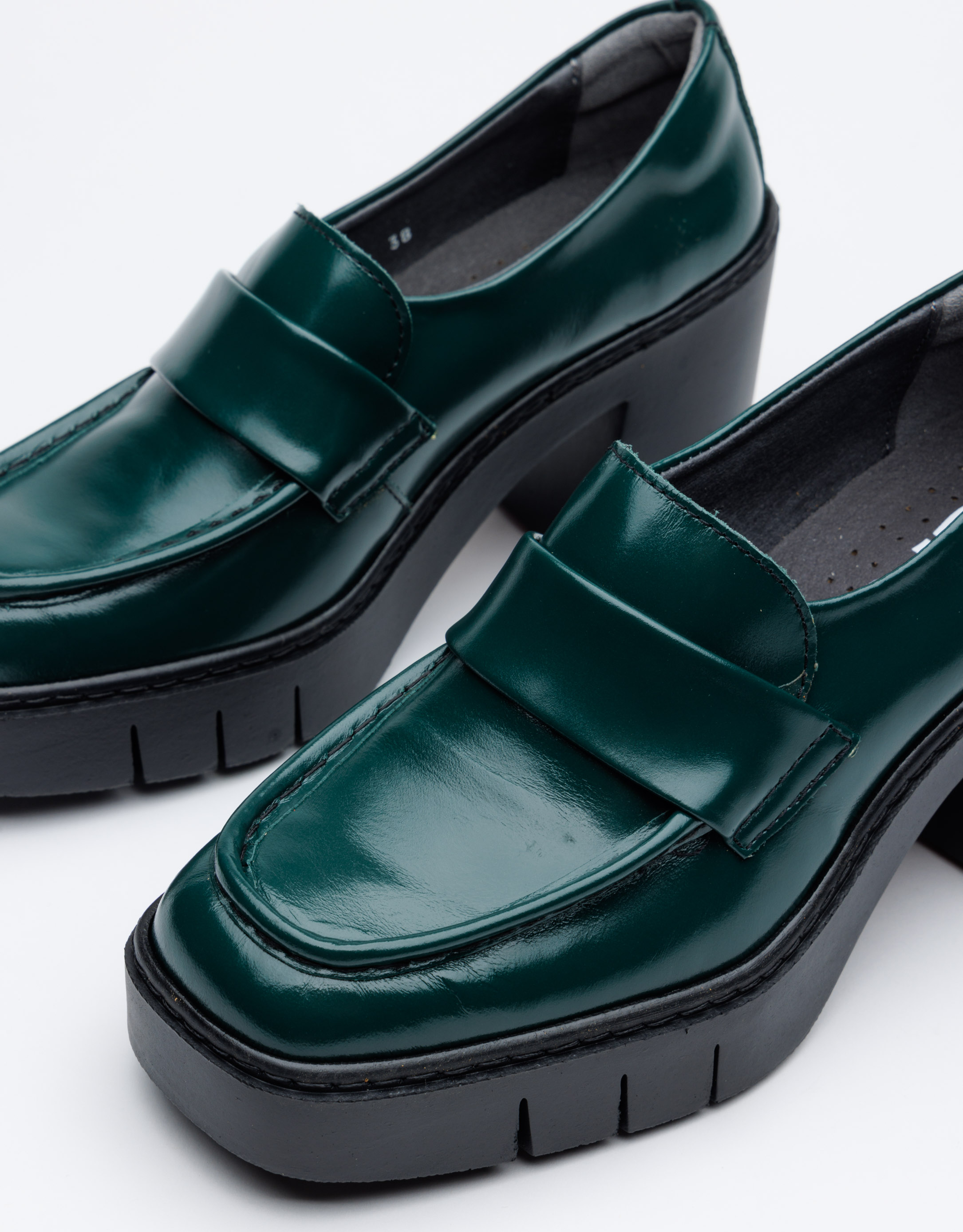 נעלי נשים - Art - מוקסינים לק עם עקב  BERNA - ירוק4