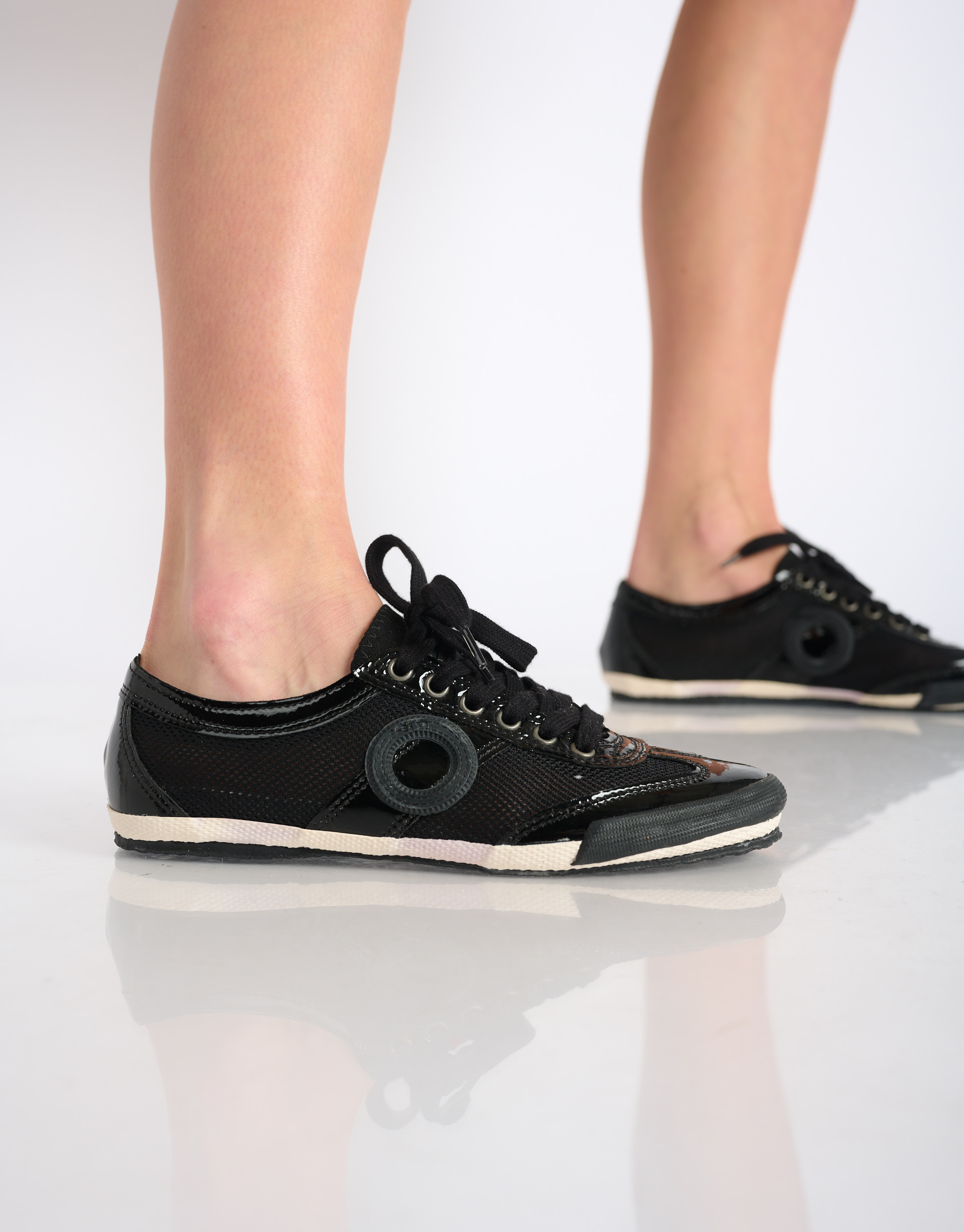 נעלי נשים - Aro - סניקרס לק  JOANETA - שחור2