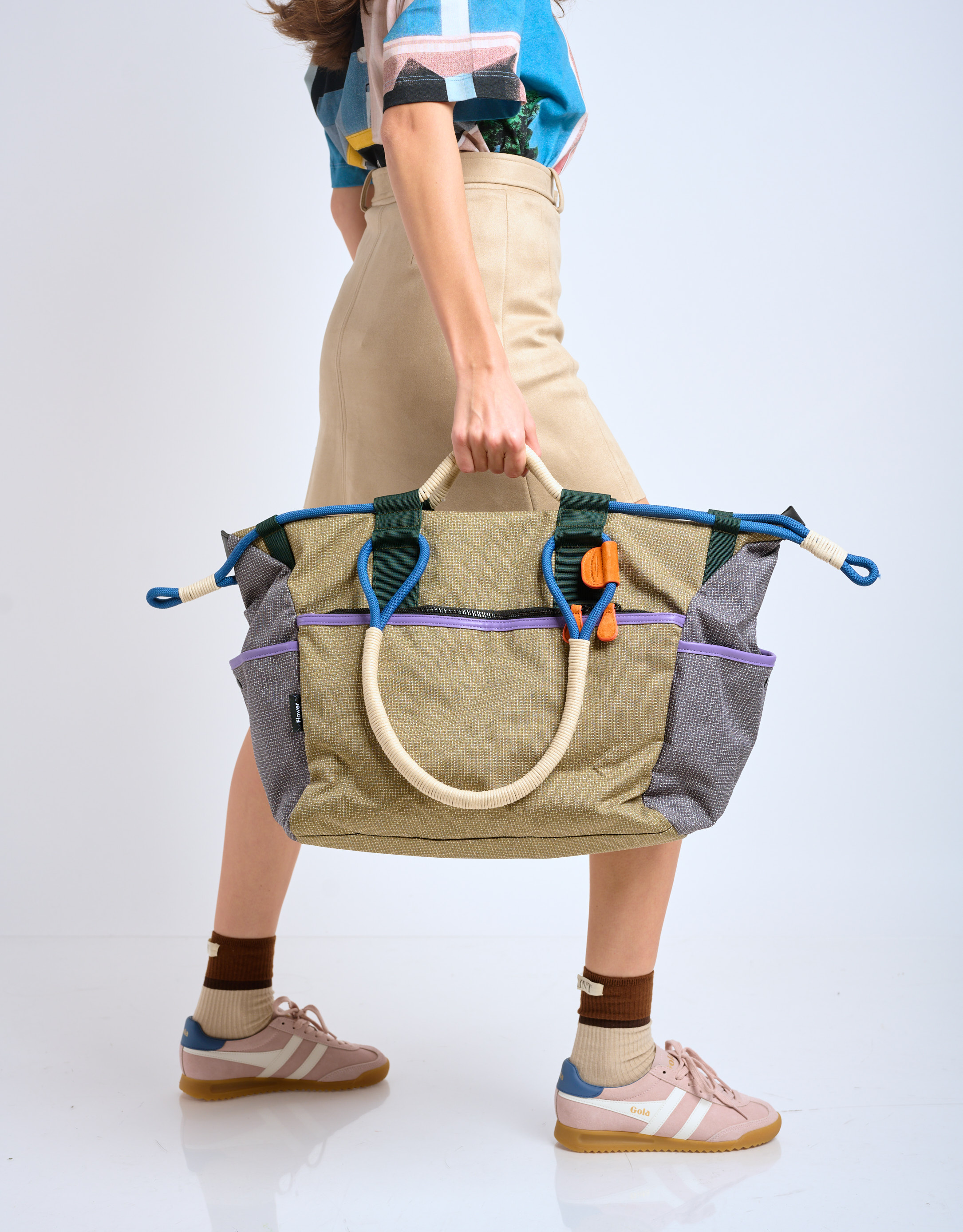 נעלי נשים - Flower Mountain - תיק צד גדול WEEKEND - בז'   ירוק1