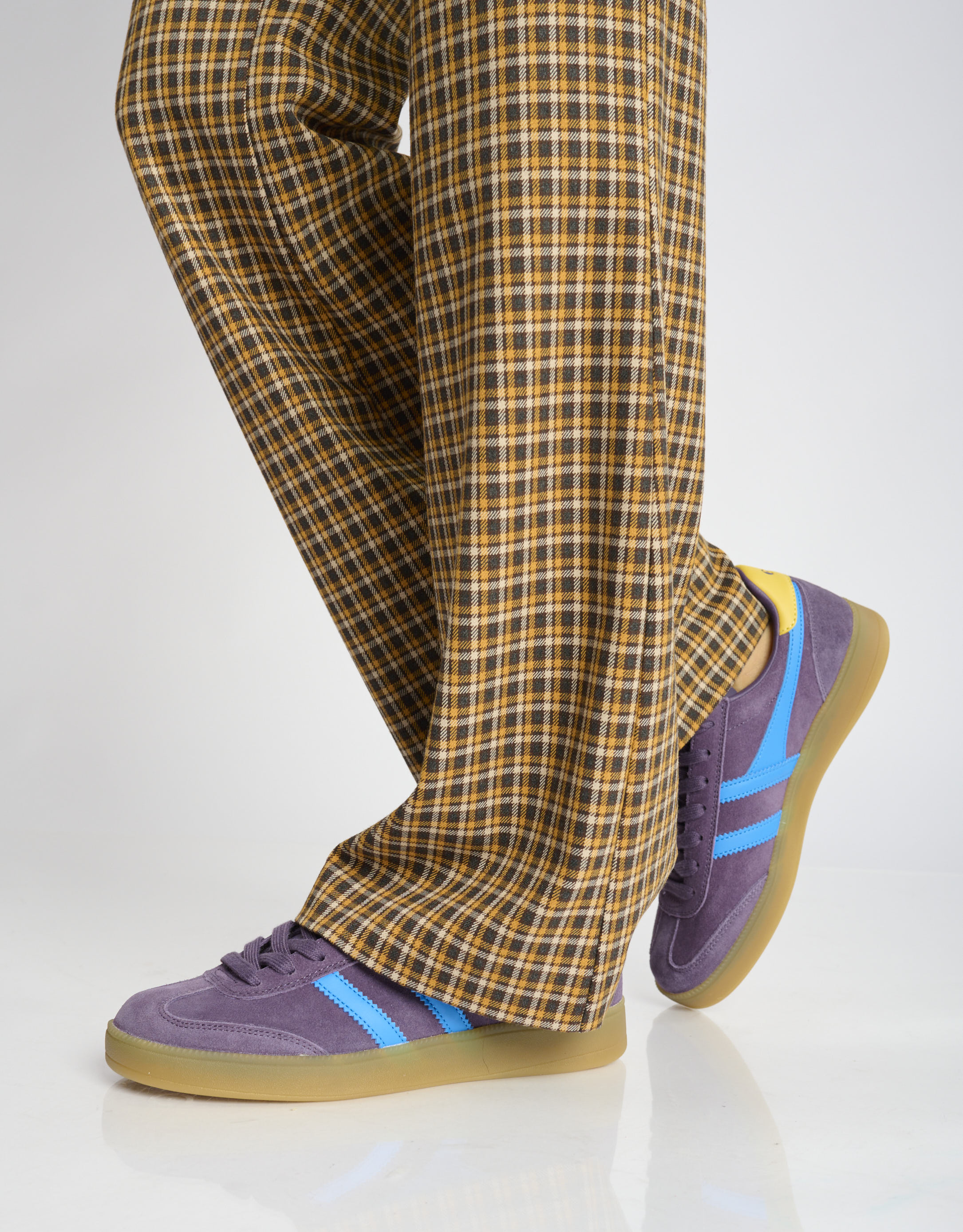 נעלי נשים - Gola - סניקס זמש צבעוני VIPER - סגול1