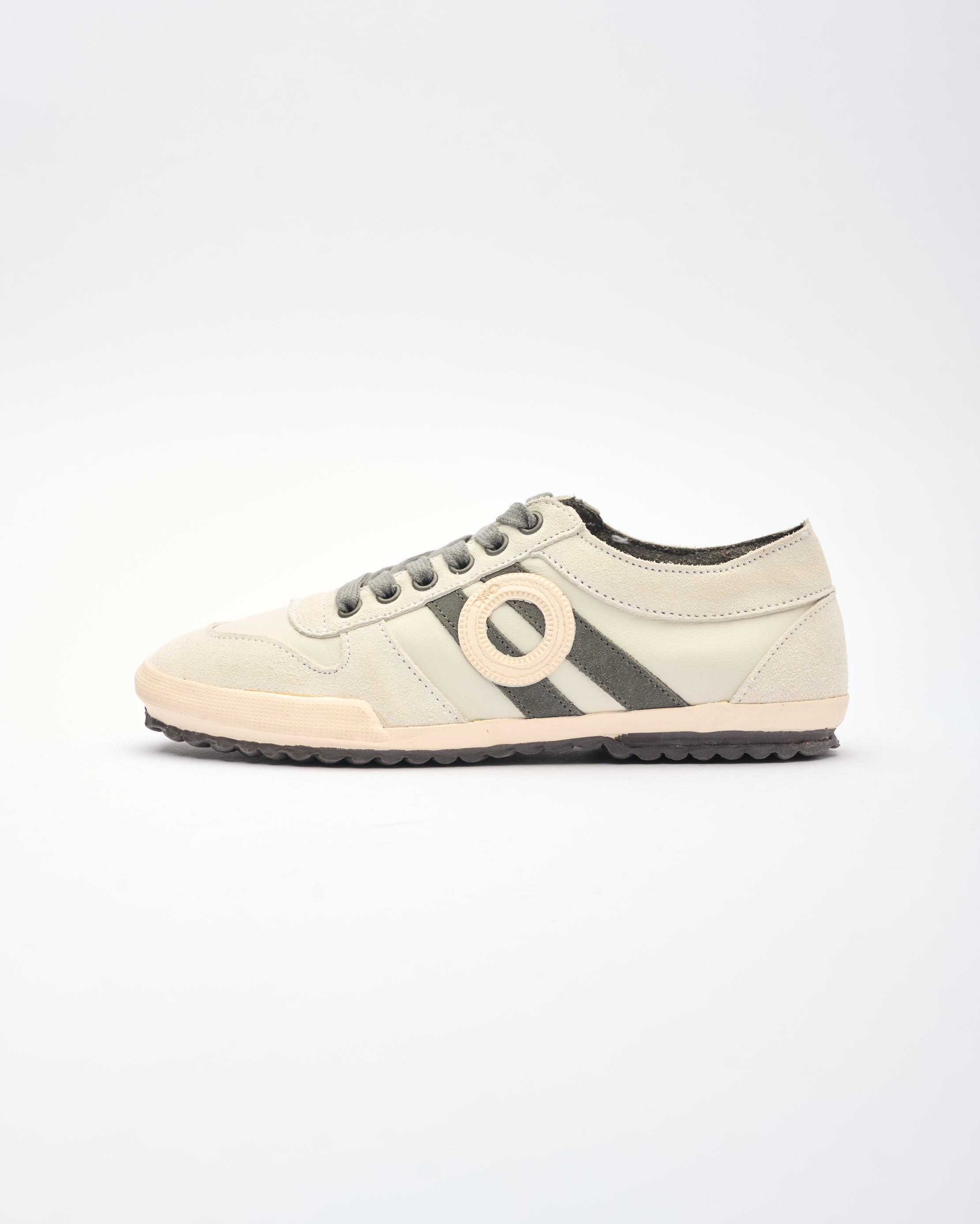 נעלי נשים - Aro - סניקרס נמוכות מעור IDO - לבן   אפור4