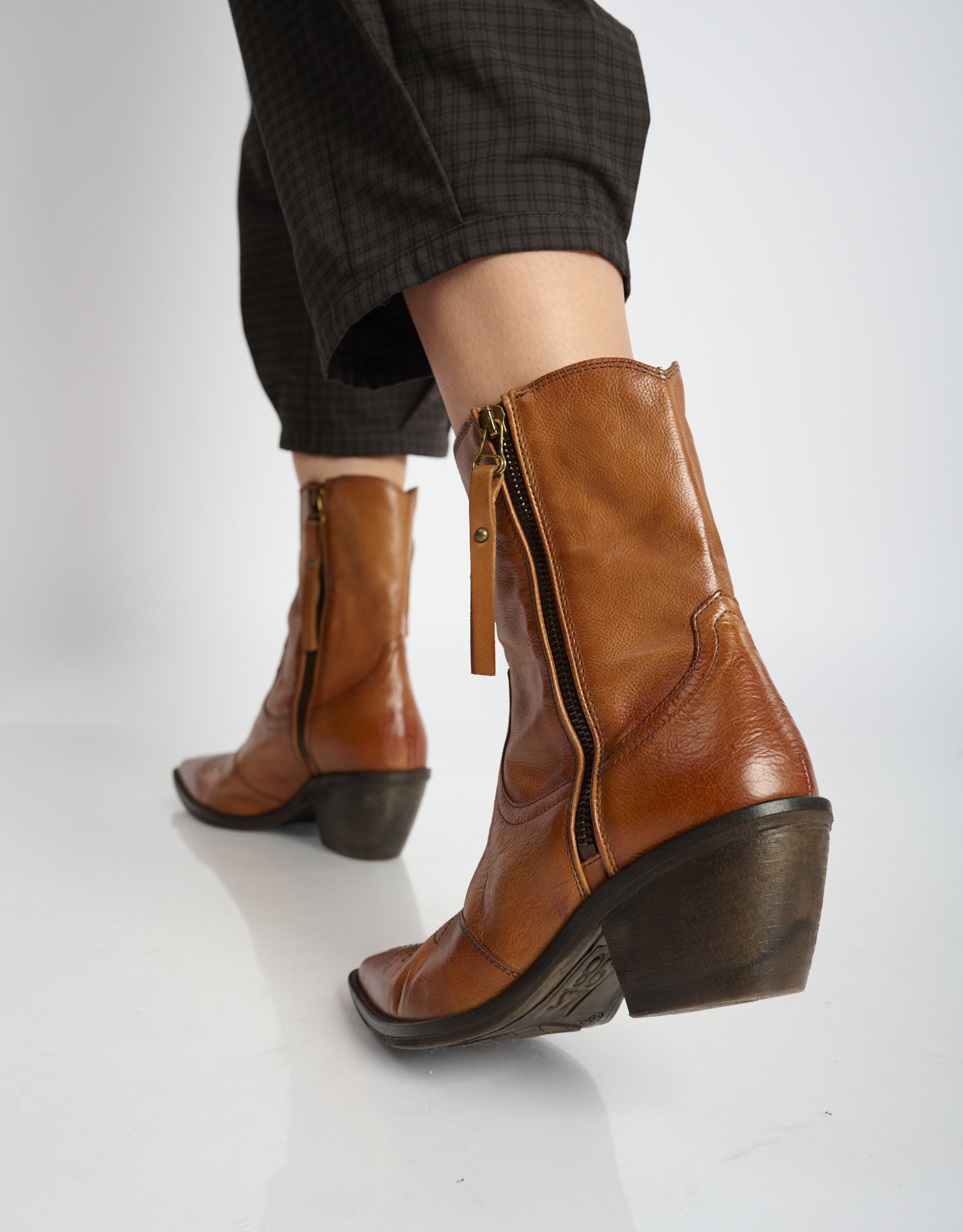 נעלי נשים - A.S. 98 - מגפוני בוקרים COUNTRY - קאמל4